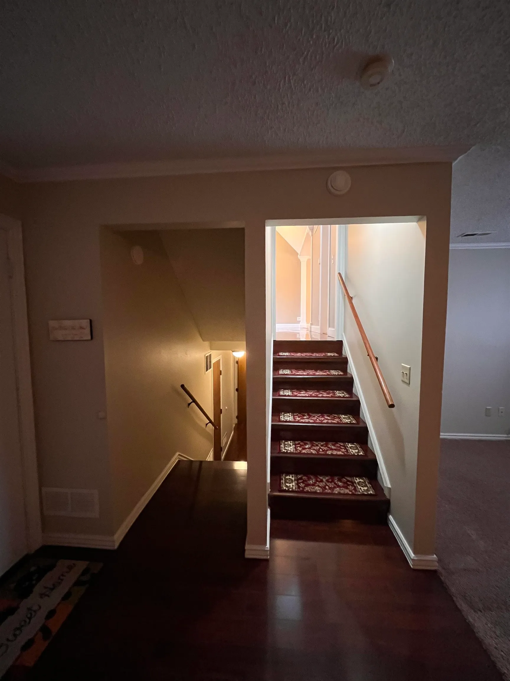 Wichita, Kansas 67210, United States, 4 Bedrooms Bedrooms, ,3 BathroomsBathrooms,Residential,Pending,25084