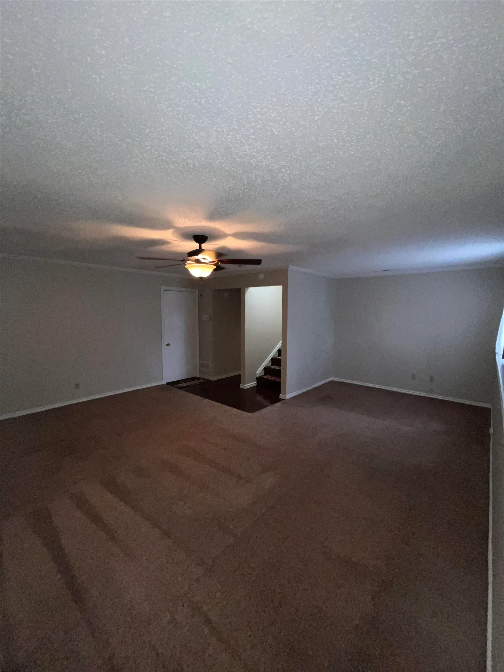 Wichita, Kansas 67210, United States, 4 Bedrooms Bedrooms, ,3 BathroomsBathrooms,Residential,Pending,25084