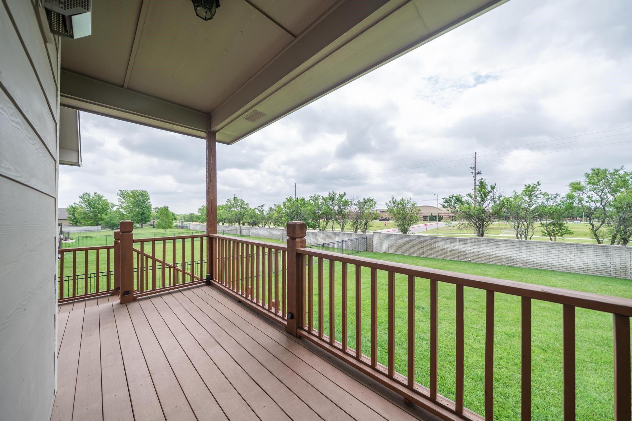 1009 E Rosemont Ct, Andover, Virginia image 32