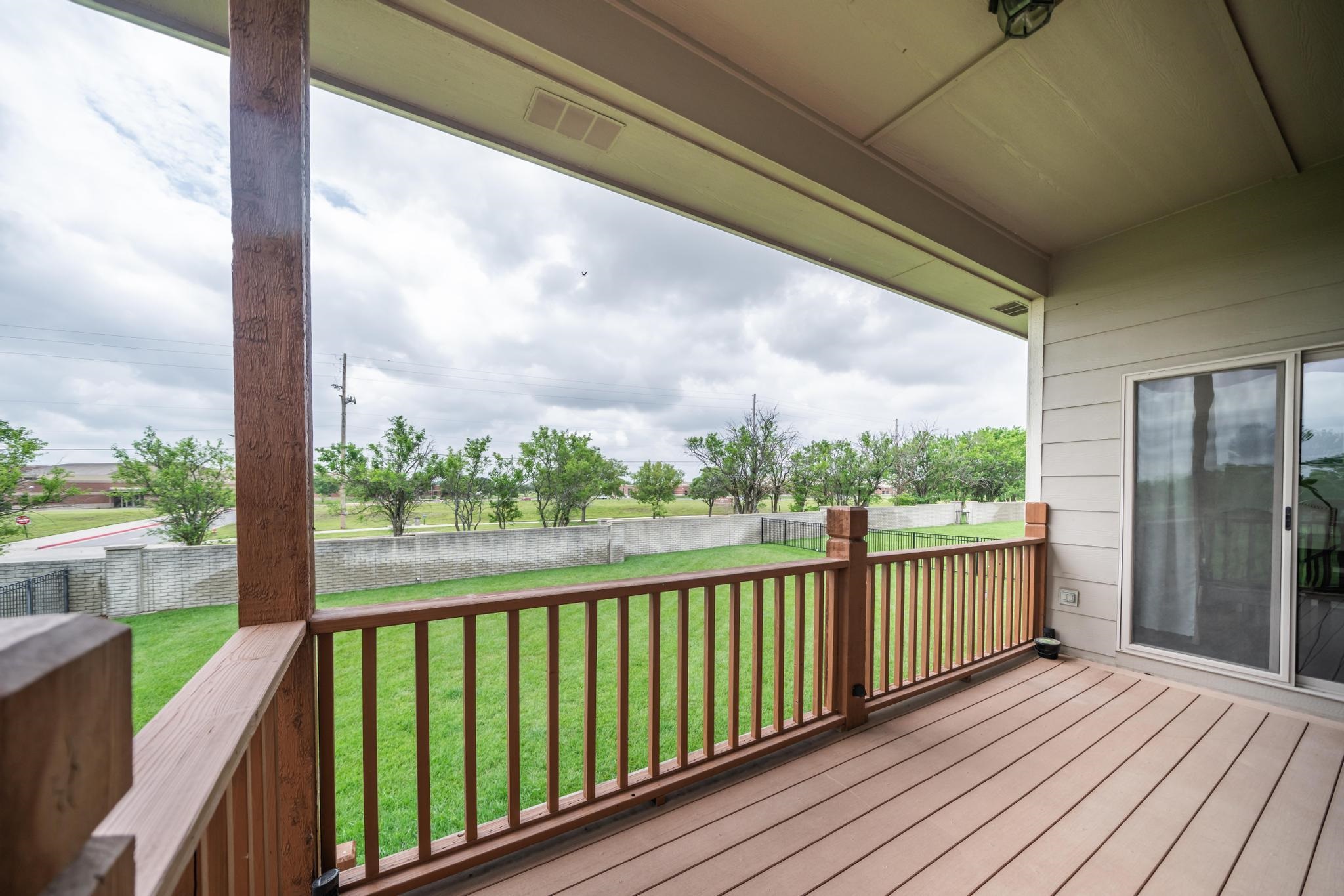 1009 E Rosemont Ct, Andover, Virginia image 31