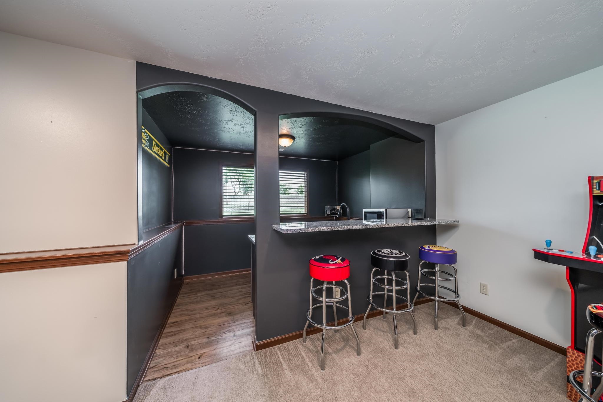 1009 E Rosemont Ct, Andover, Virginia image 27