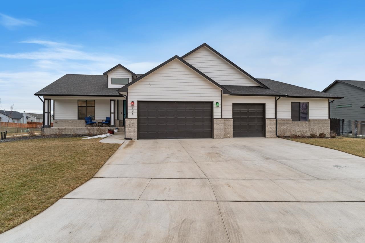 226 S Wellcrest Cir, Goddard, Kansas image 1
