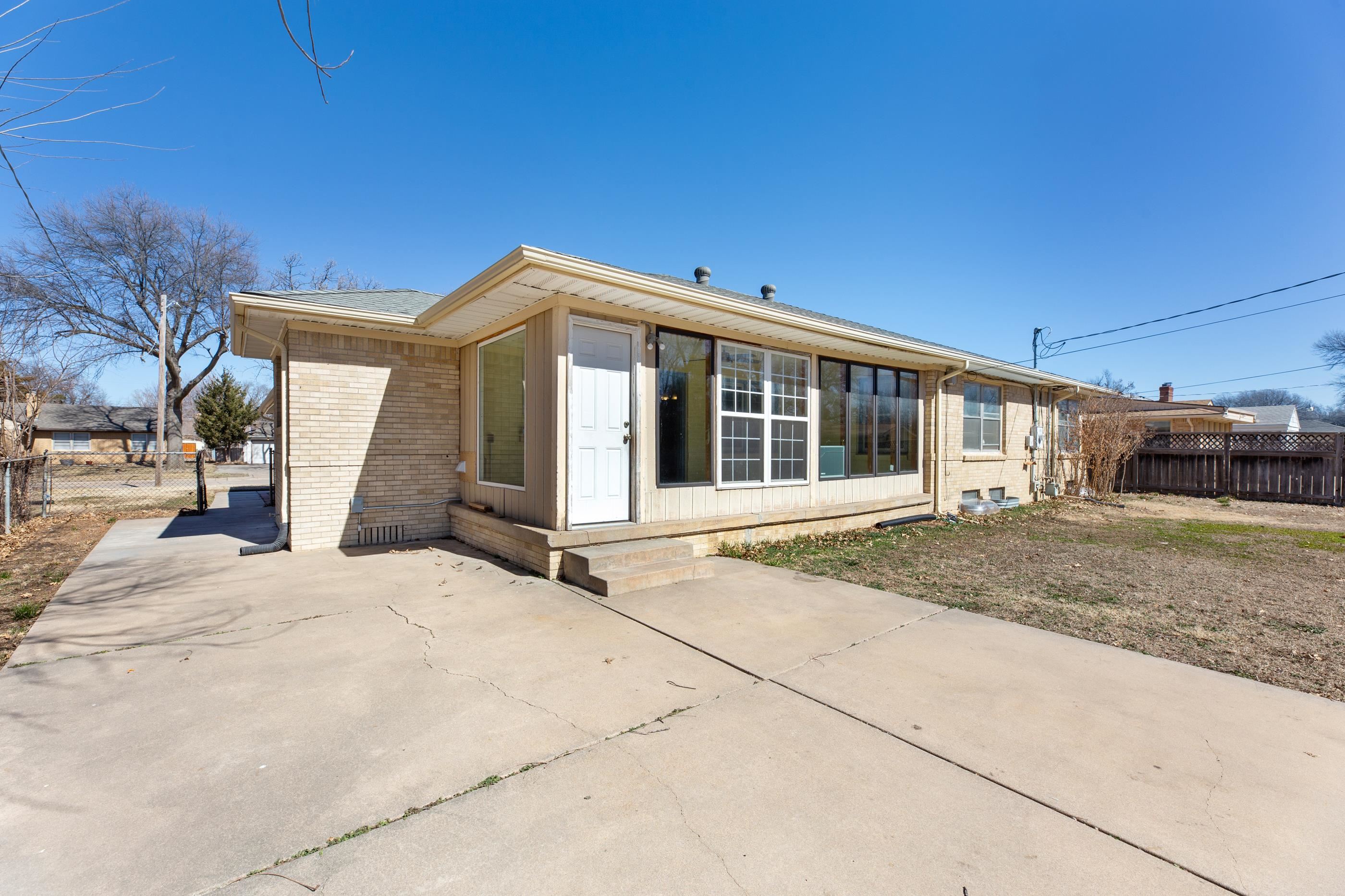 2819 E Menlo St, Wichita, Kansas image 36