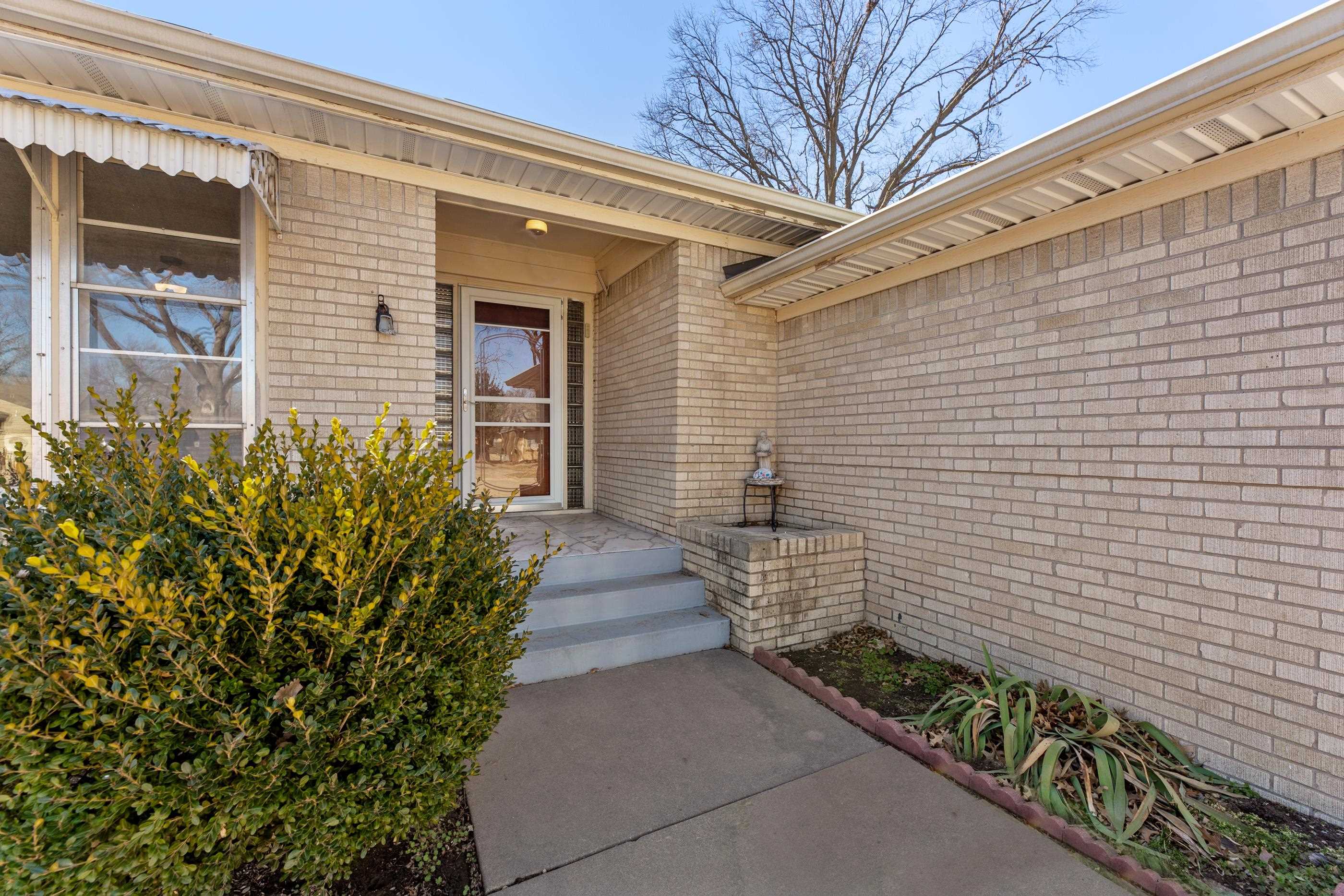 2819 E Menlo St, Wichita, Kansas image 32