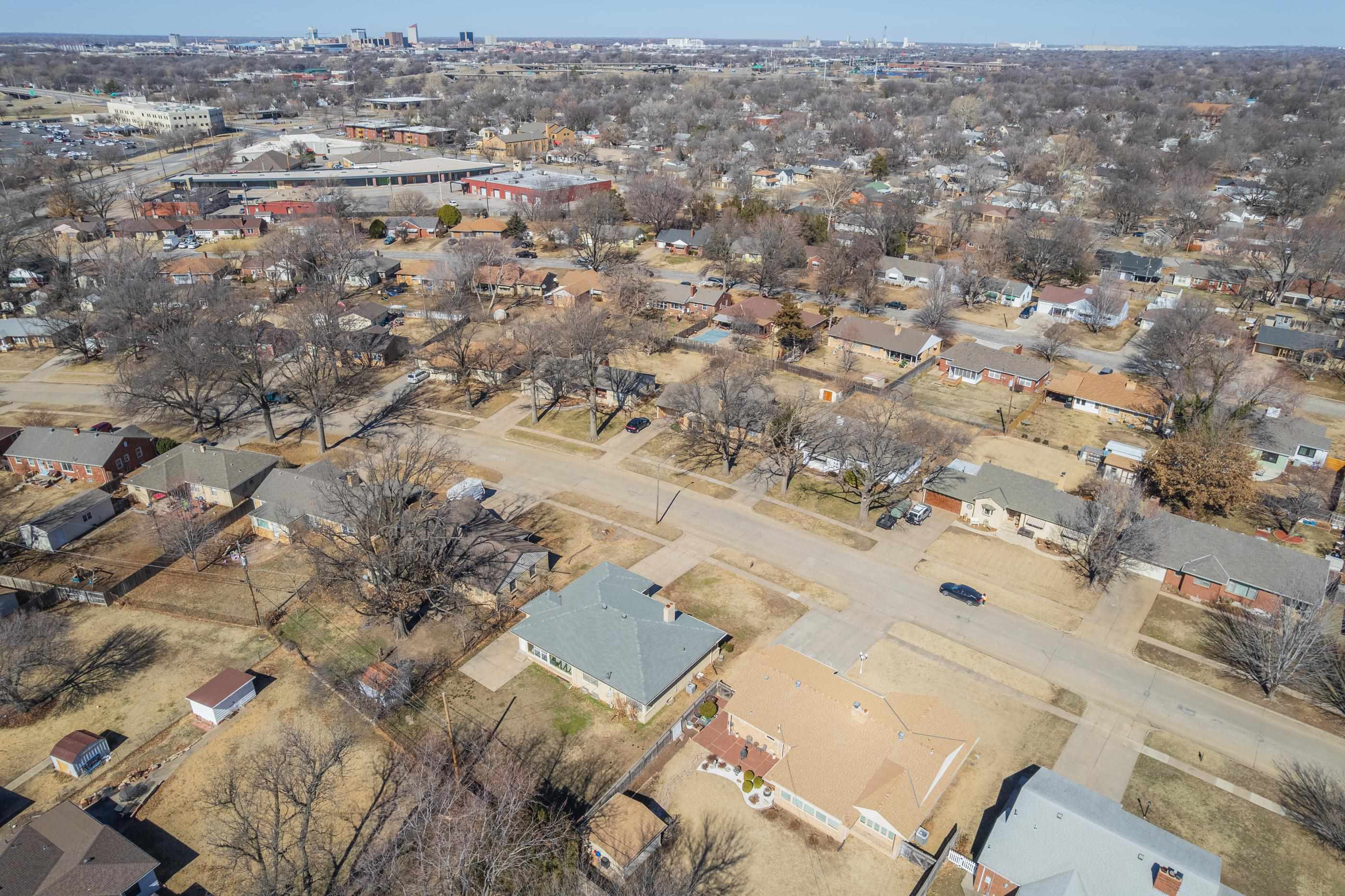 2819 E Menlo St, Wichita, Kansas image 34