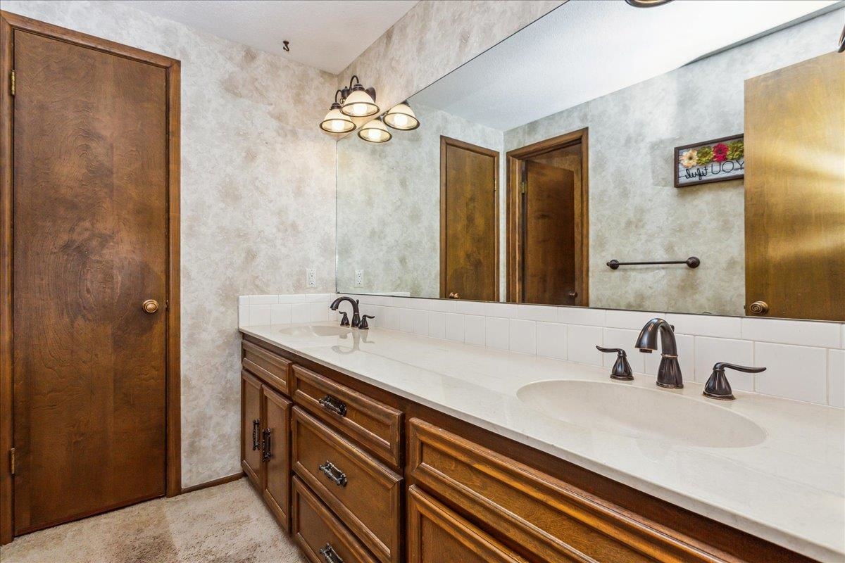 308 Rolling Hills, Newton, Kansas image 15