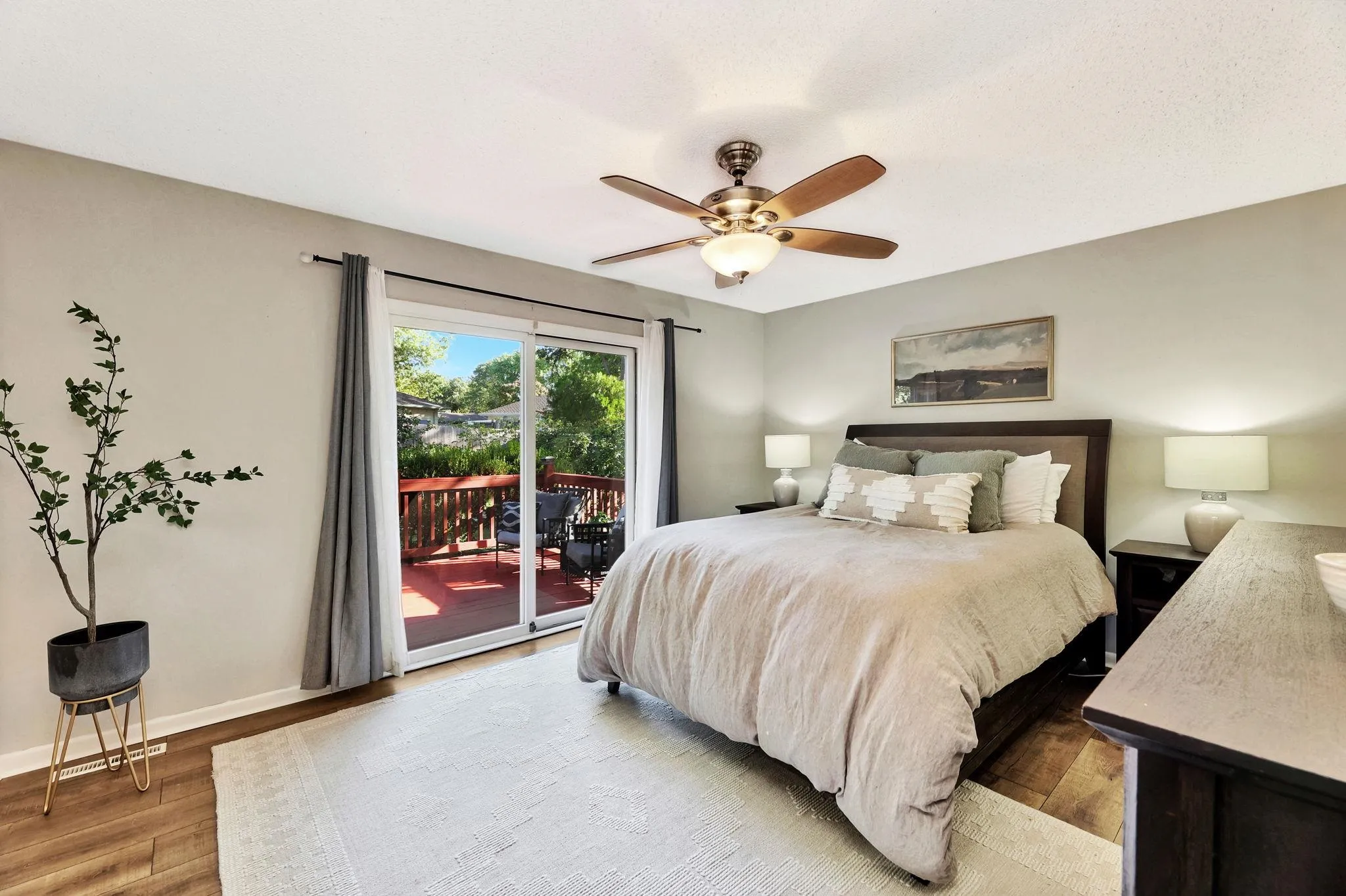 Wichita, Kansas 67206, United States, 3 Bedrooms Bedrooms, ,4 BathroomsBathrooms,Residential,Pending,41777