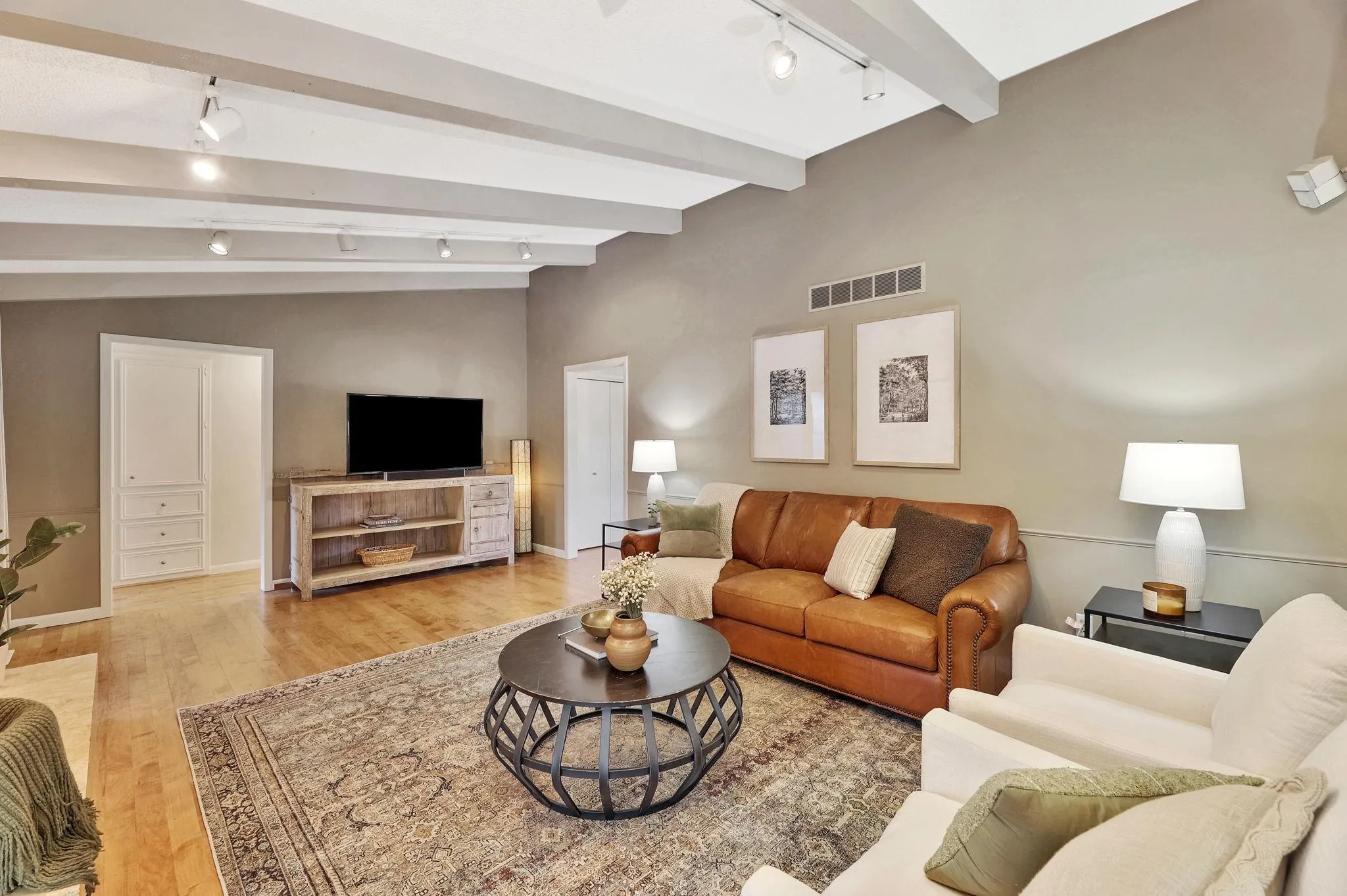 Wichita, Kansas 67206, United States, 3 Bedrooms Bedrooms, ,4 BathroomsBathrooms,Residential,Pending,41777