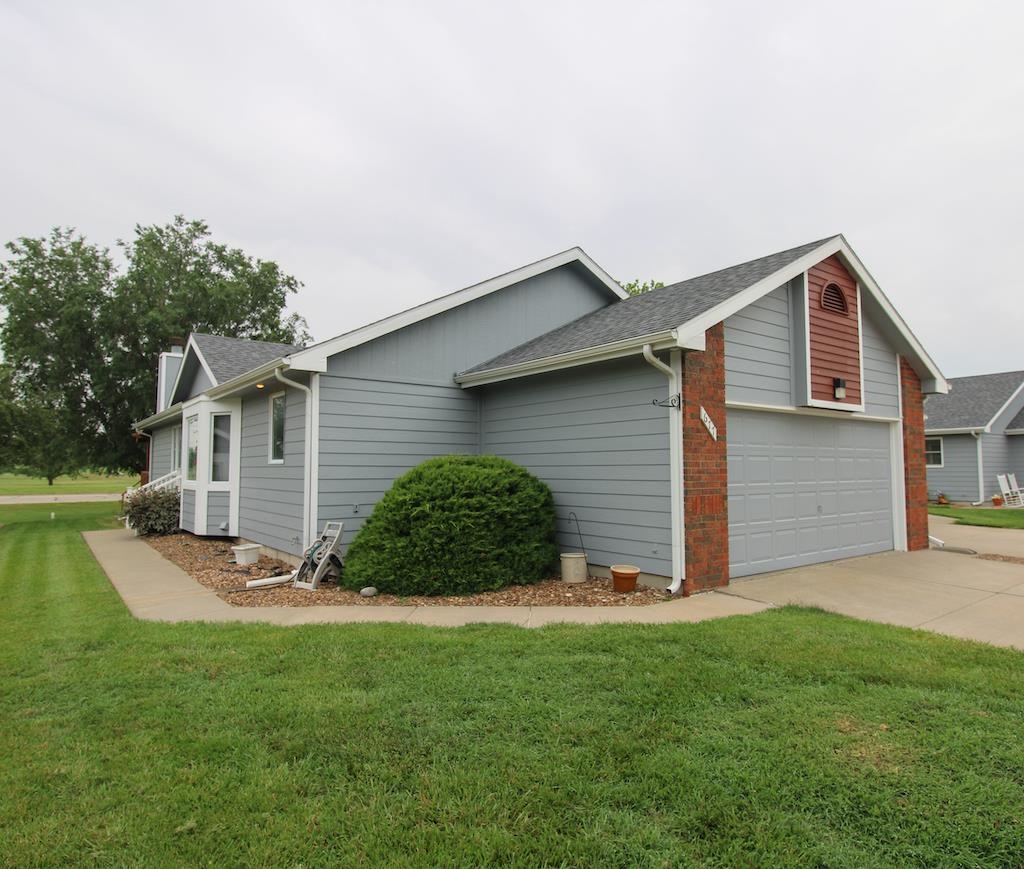677 Georgetown Rd, Salina, Kansas image 1