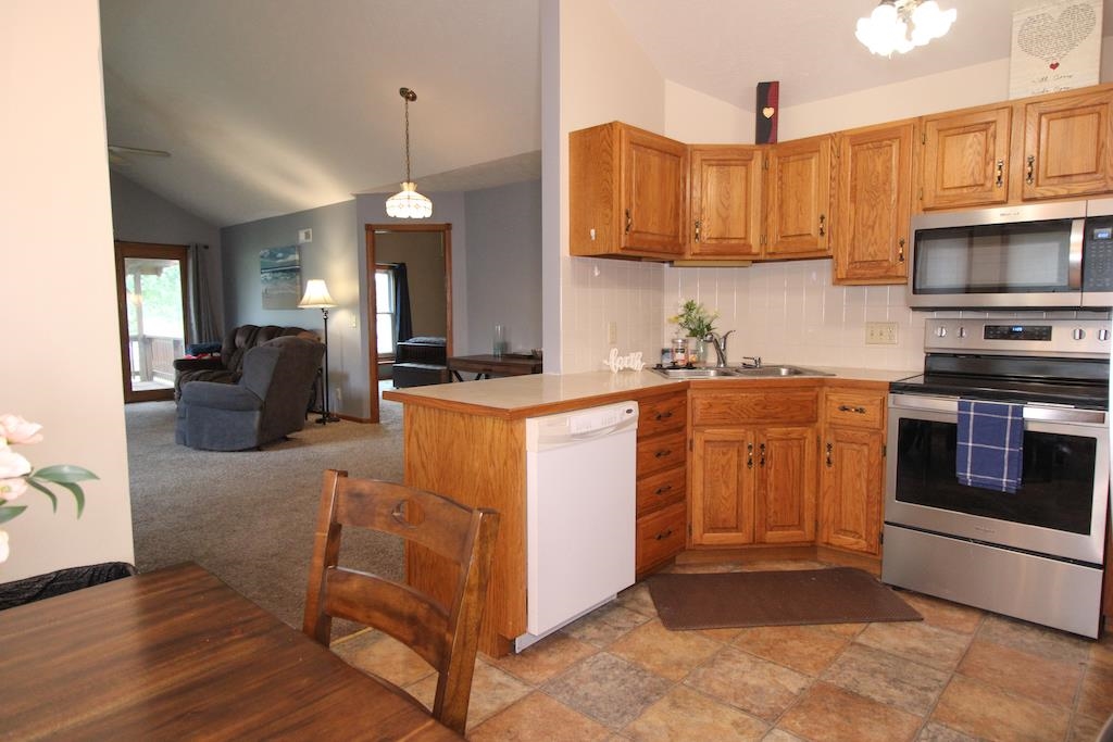 677 Georgetown Rd, Salina, Kansas image 6