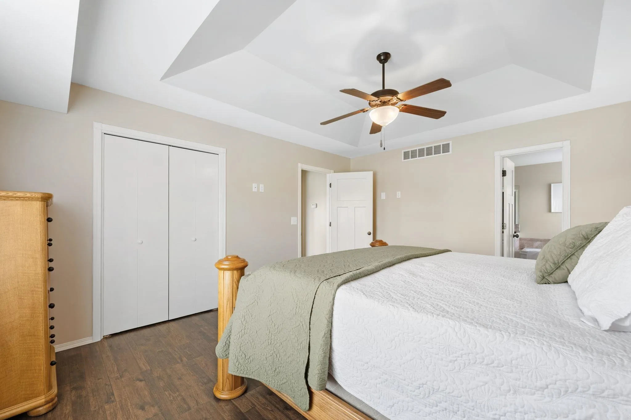 Derby, Kansas 67037, United States, 5 Bedrooms Bedrooms, ,3 BathroomsBathrooms,Residential,Active,125575