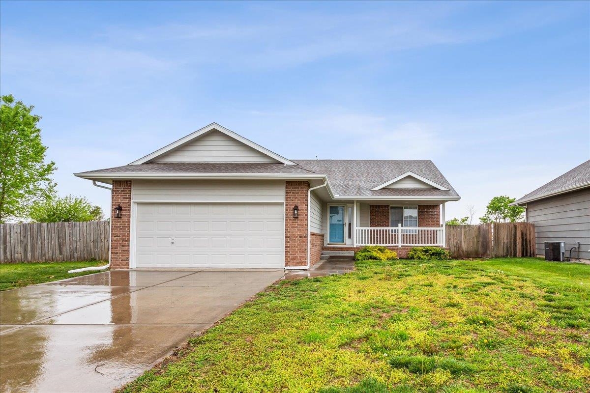 1429 Redbud Ct, Halstead, Kansas image 1