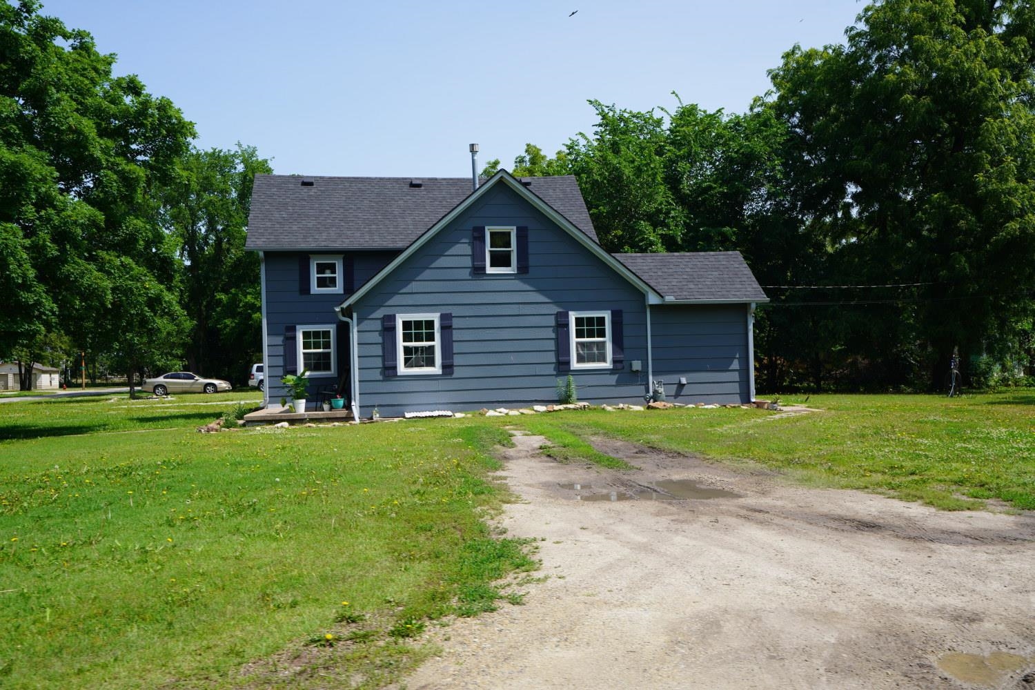 304 N Walnut, Douglass, Kansas image 1