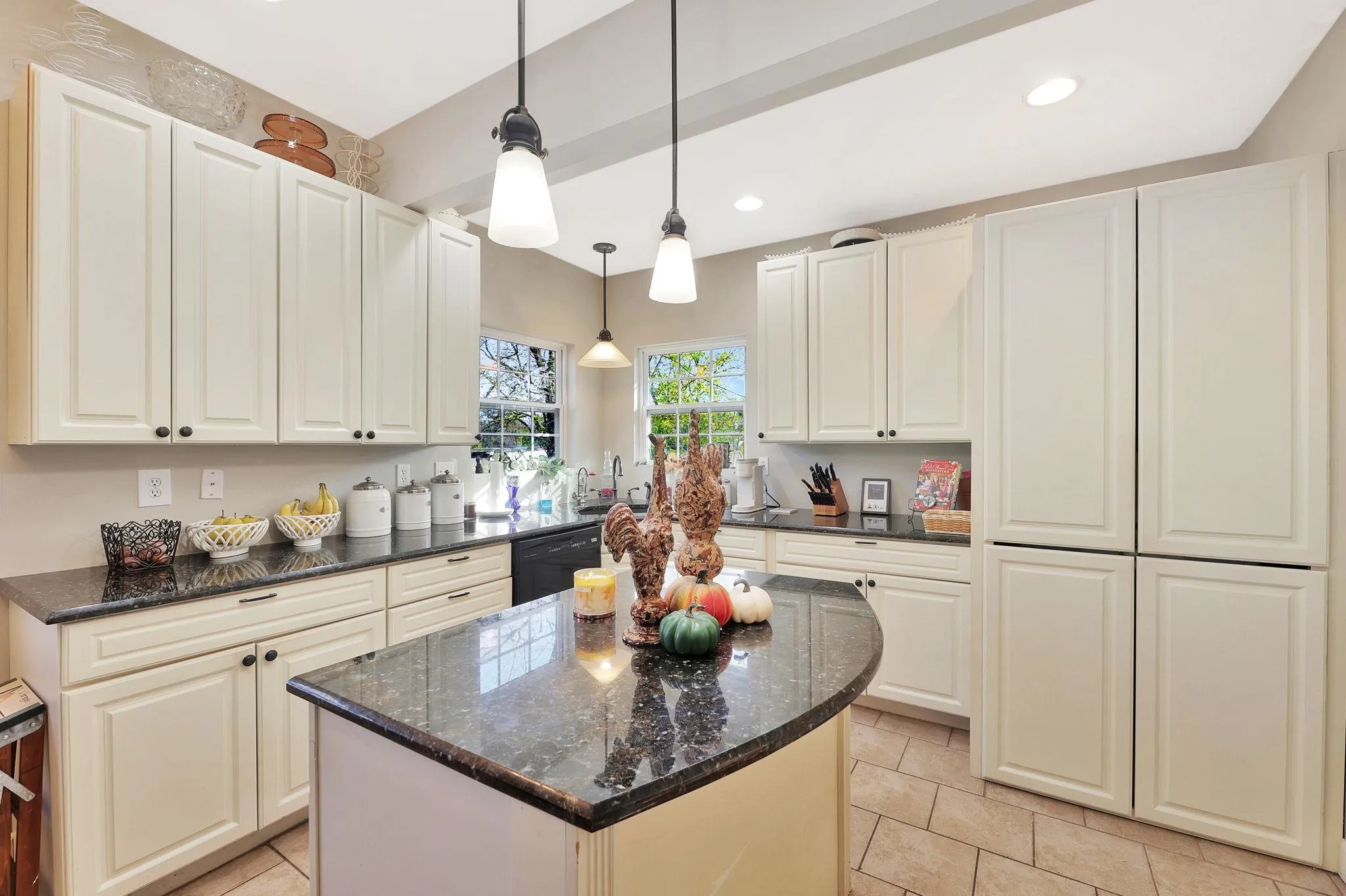 Peabody, Kansas 66866, United States, 4 Bedrooms Bedrooms, ,1 BathroomBathrooms,Residential,Active,32301