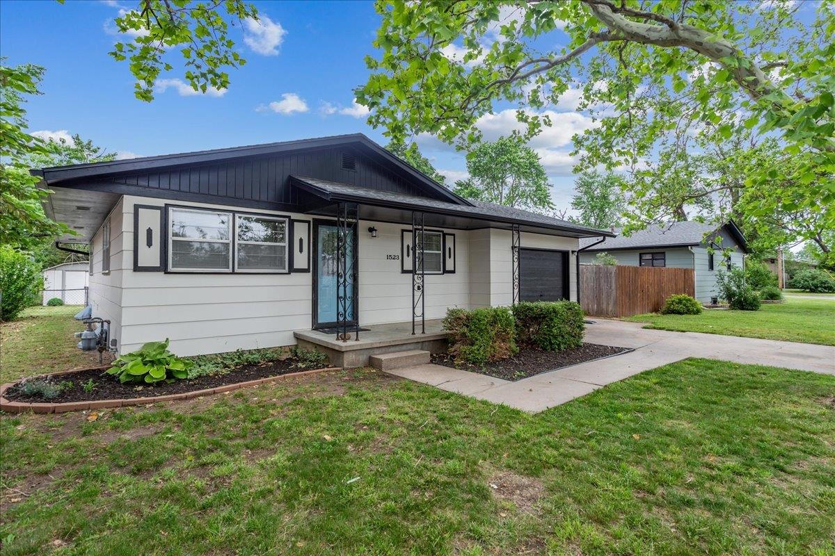 1523 Landon St, Hutchinson, Kansas image 1