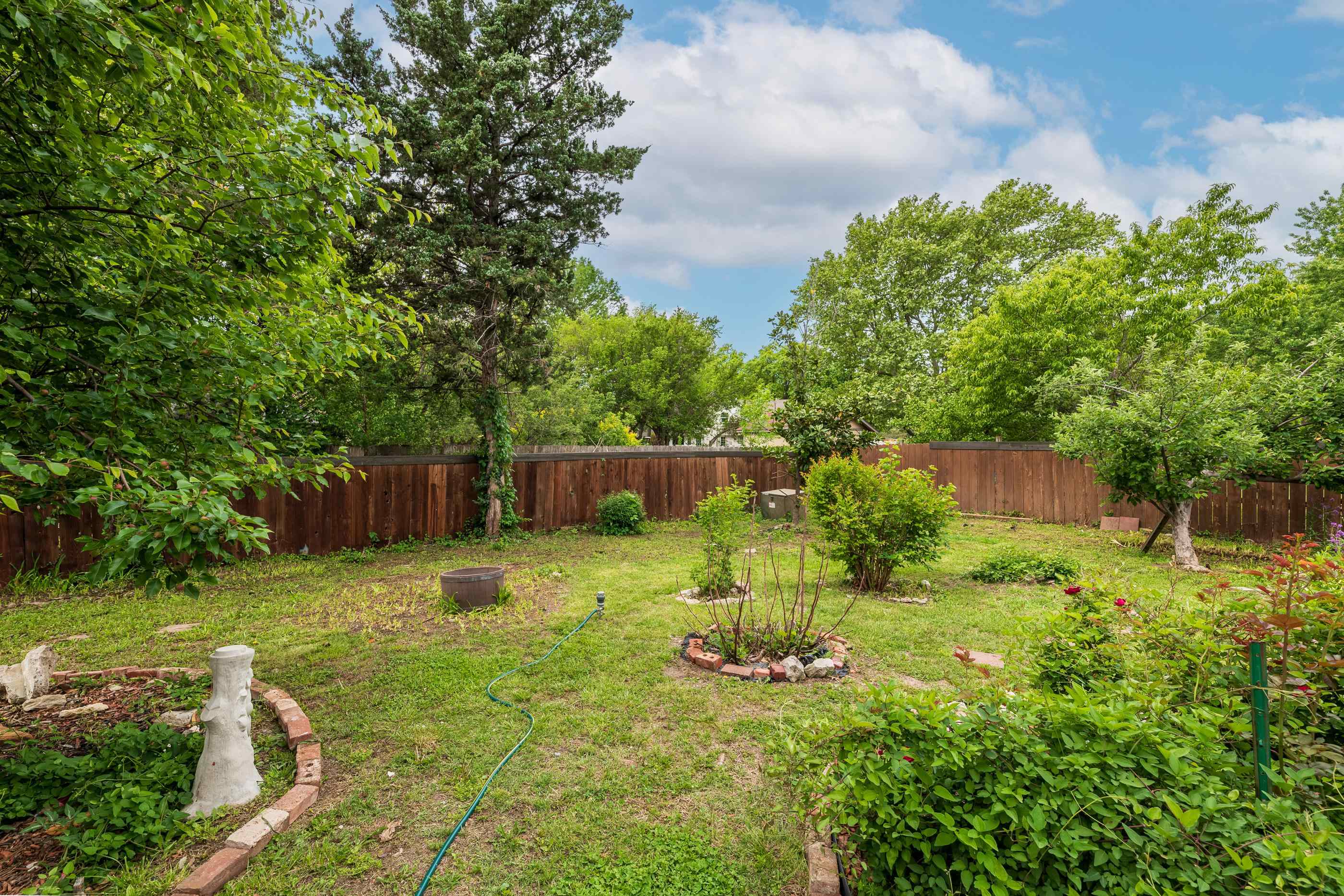 8425 E Tamarac Ln, Wichita, Kansas image 35