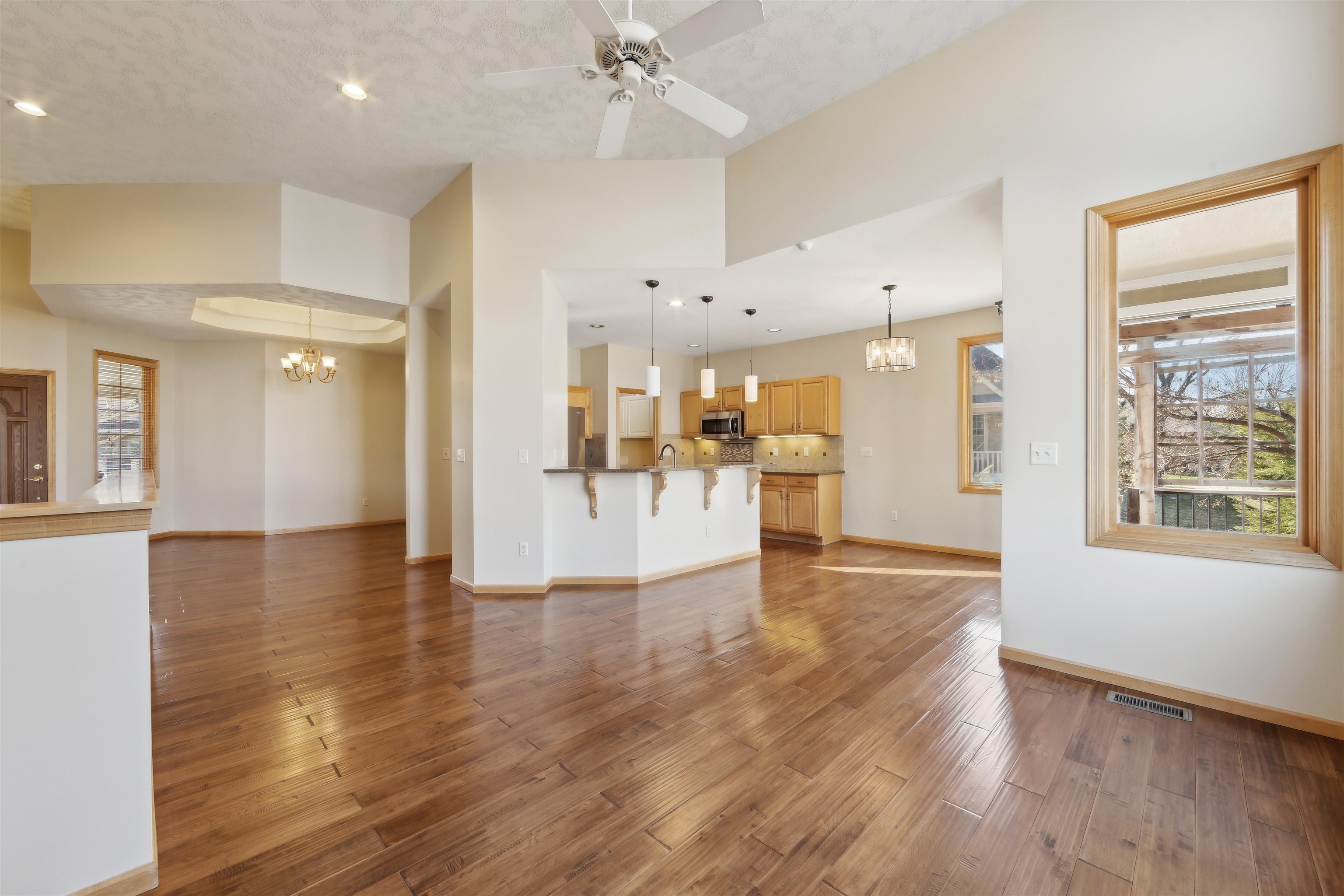 4504 N Barton Creek Ct, Wichita, Kansas image 10