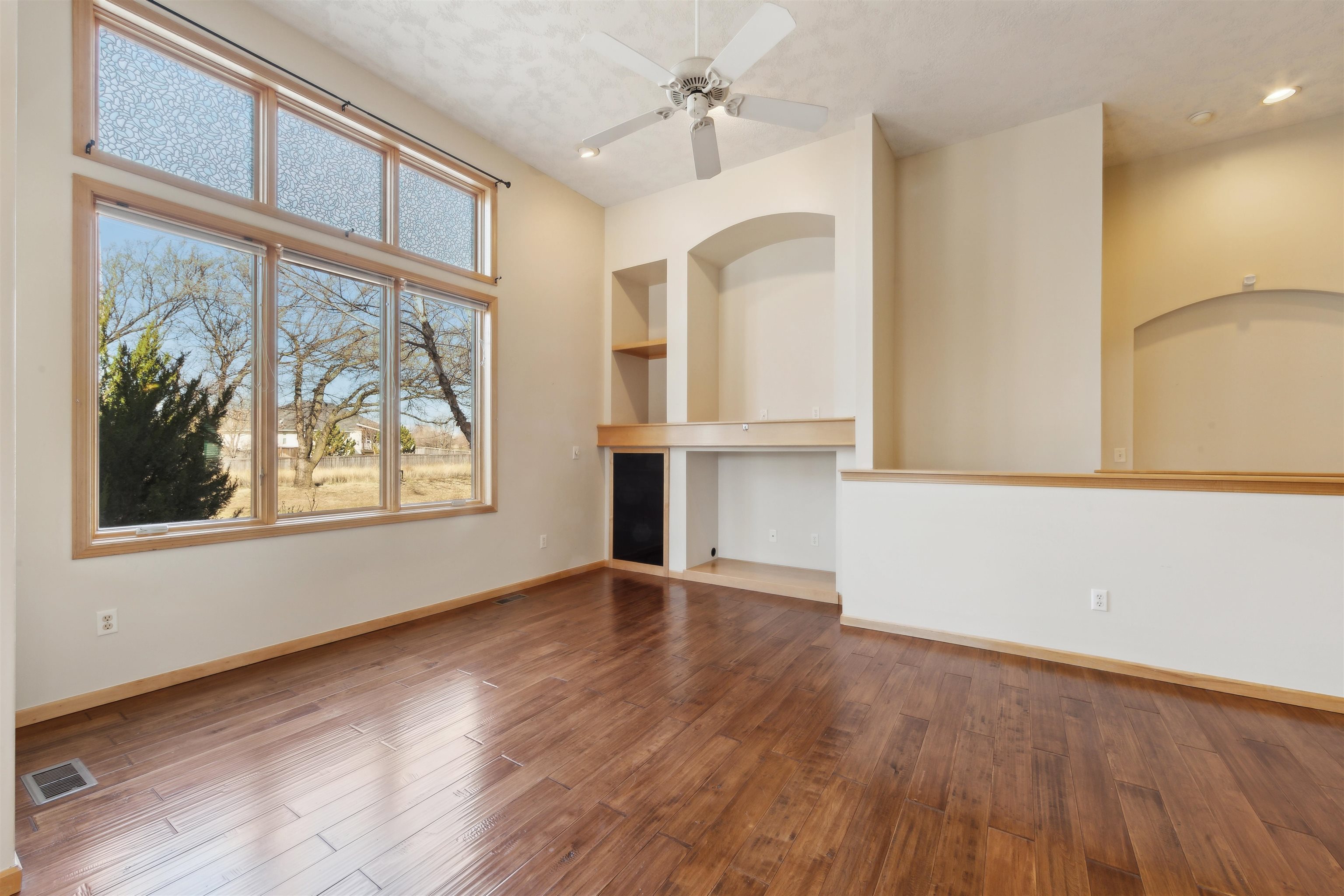 4504 N Barton Creek Ct, Wichita, Kansas image 9