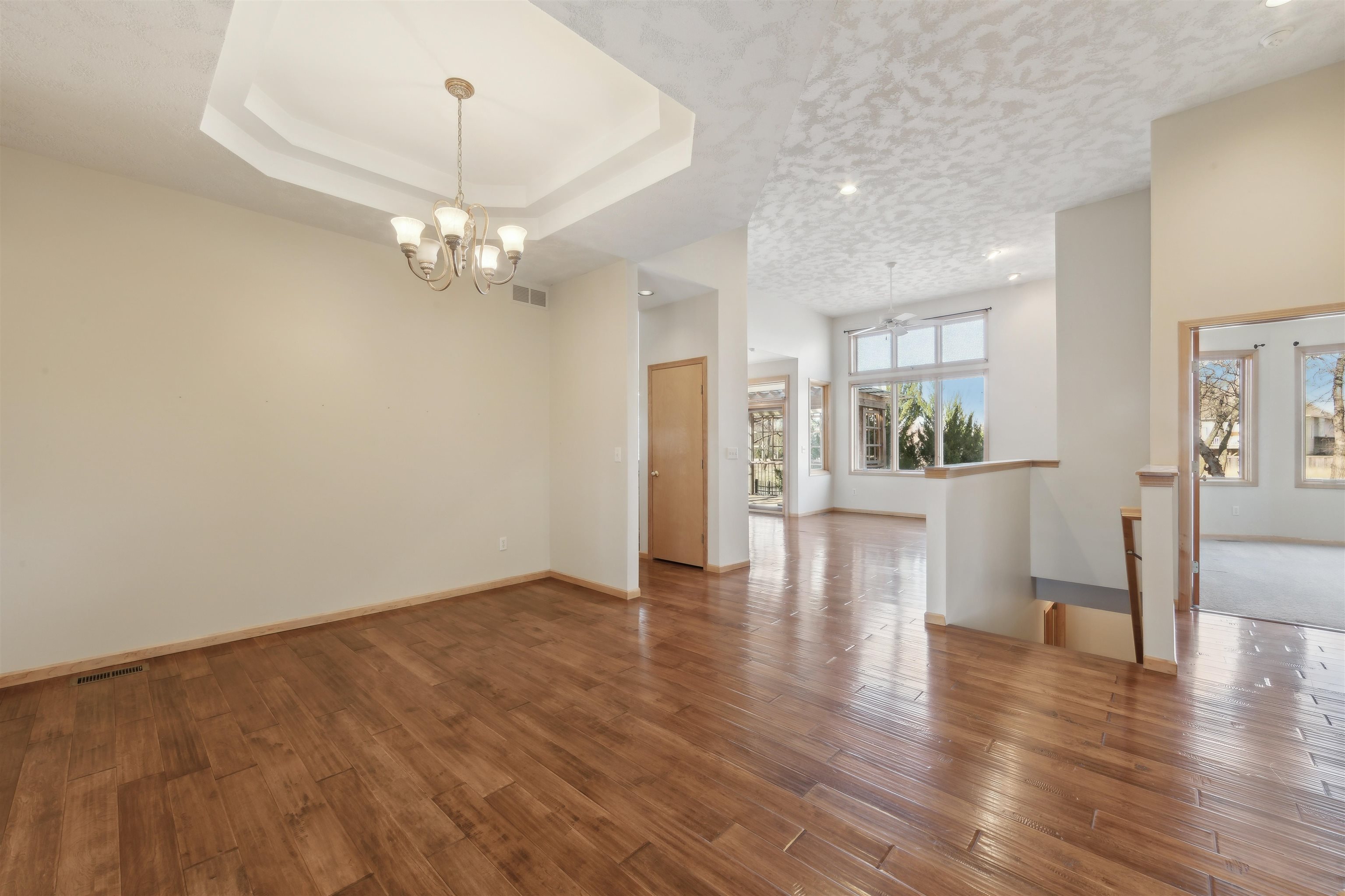 4504 N Barton Creek Ct, Wichita, Kansas image 6