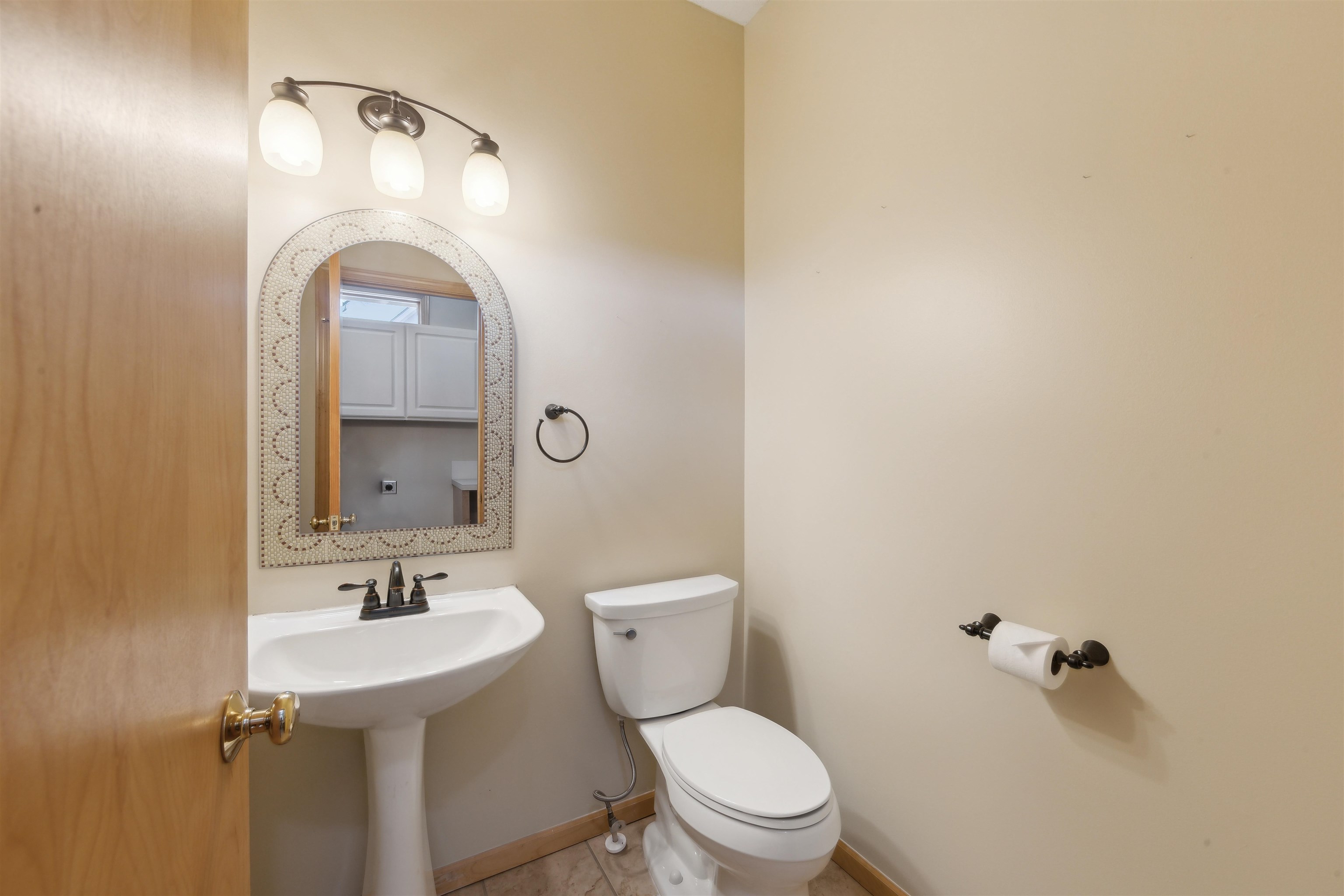 4504 N Barton Creek Ct, Wichita, Kansas image 17