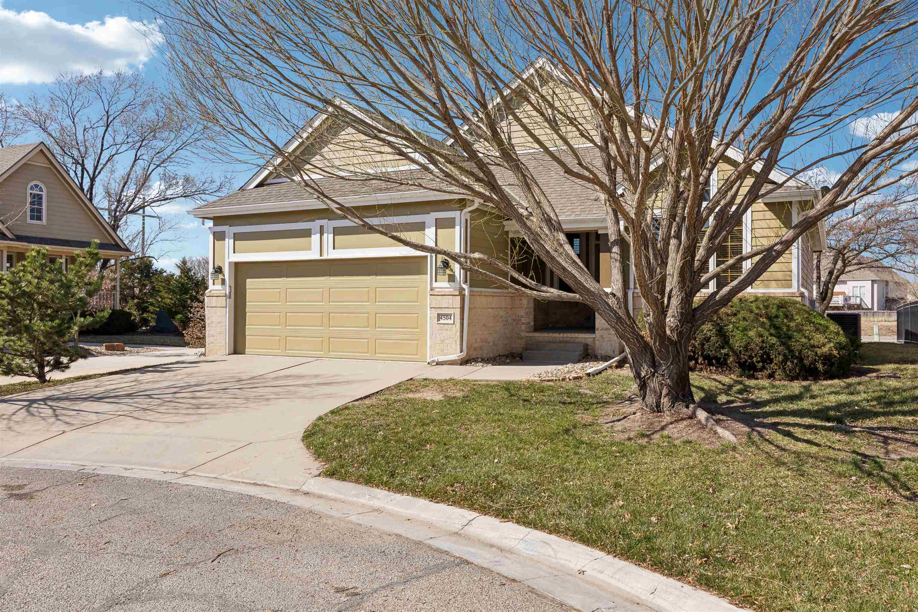 4504 N Barton Creek Ct, Wichita, Kansas image 3