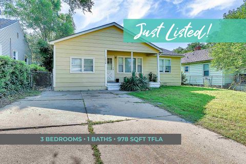 Homes For Sale - 1234 N Chautauqua Ave<br/> Sedgwick County, Wichita, KS 67214