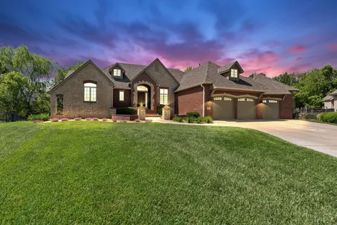 131 N Belle Terre Ct, Wichita, KS MLS: 655289