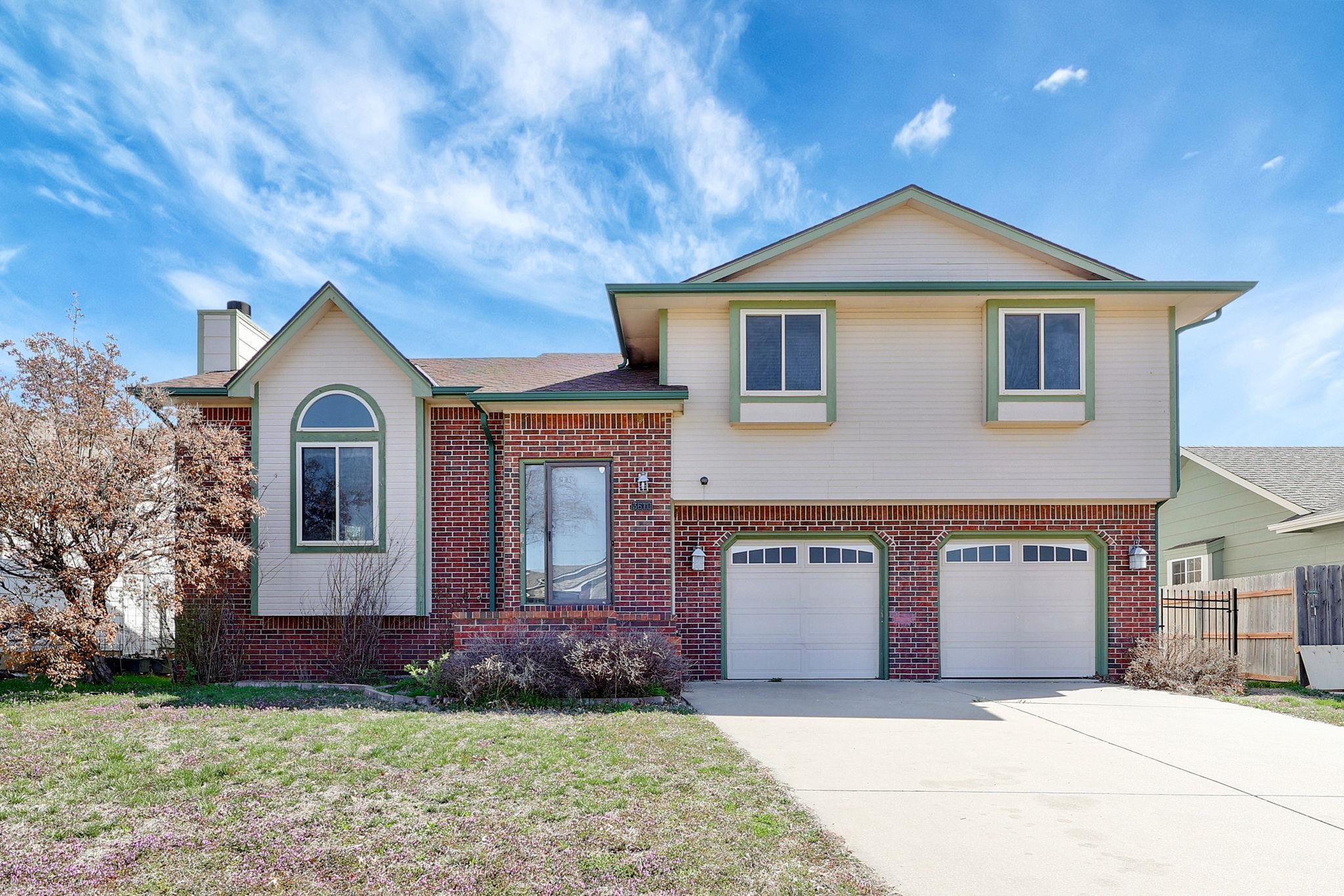 Wichita, Kansas 67220, United States, 3 Bedrooms Bedrooms, ,3 BathroomsBathrooms,Residential,Pending,63614