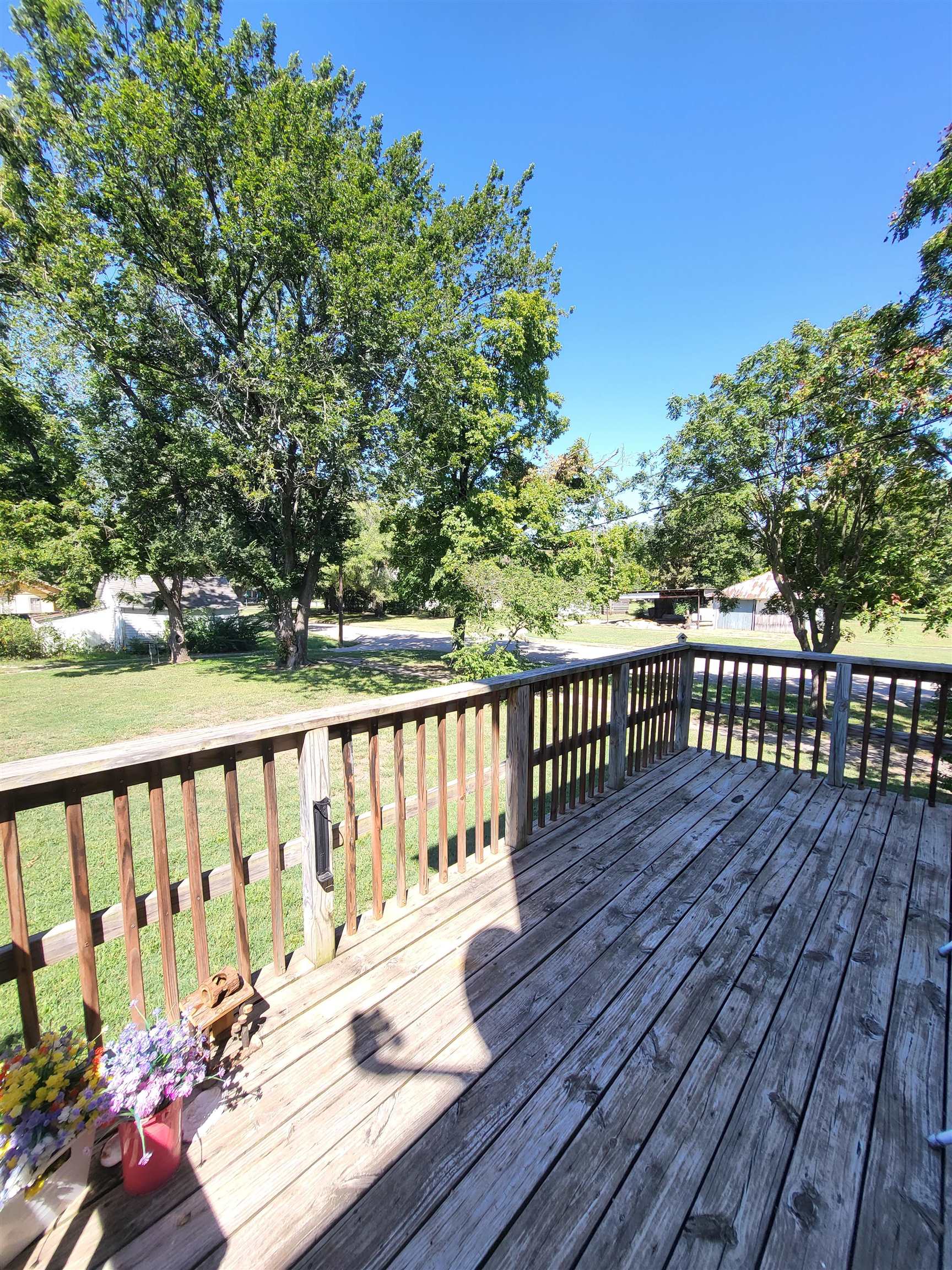 521 N Oak St, Eureka, Kansas image 23