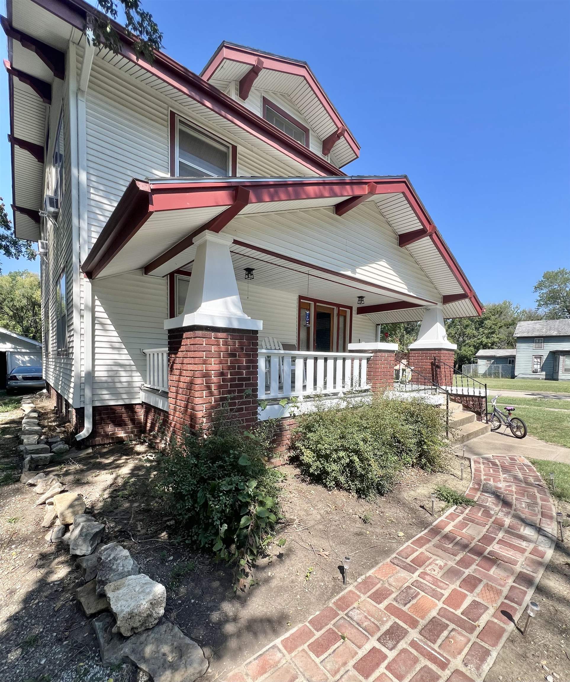 521 N Oak St, Eureka, Kansas image 28