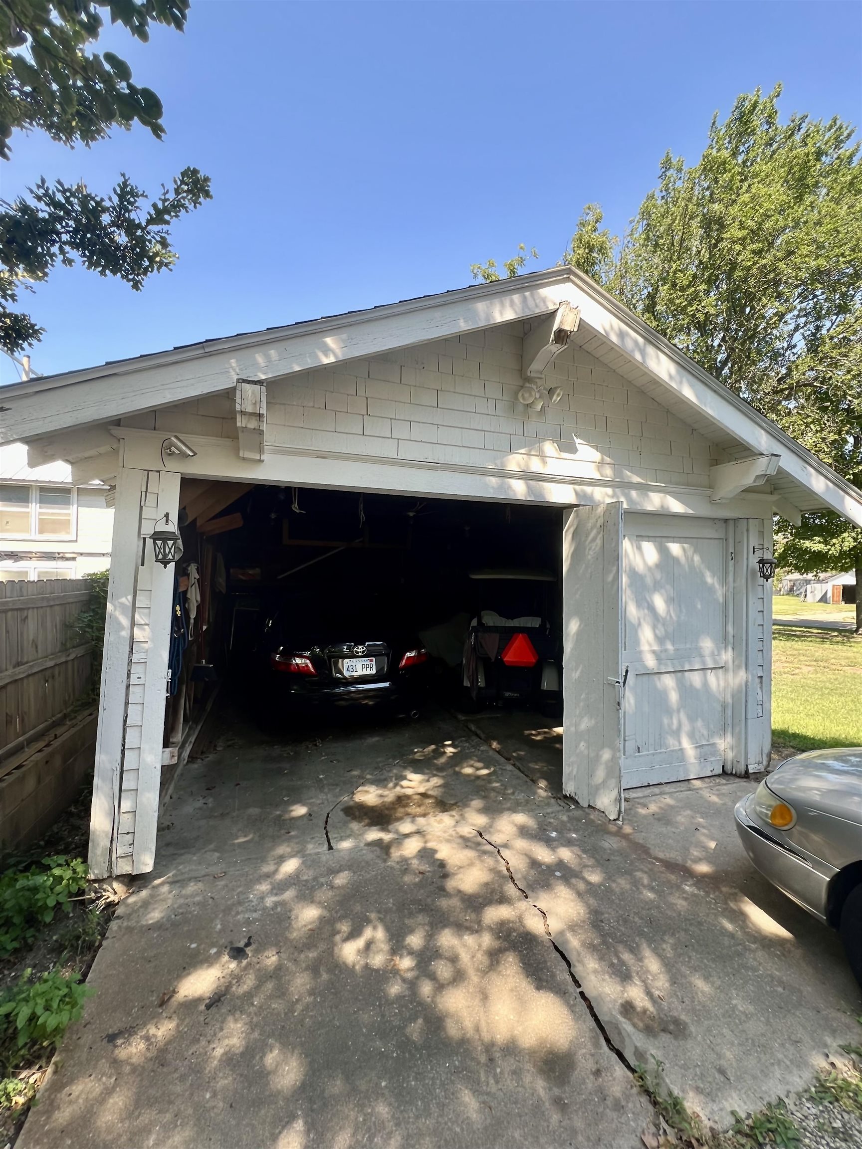 521 N Oak St, Eureka, Kansas image 24