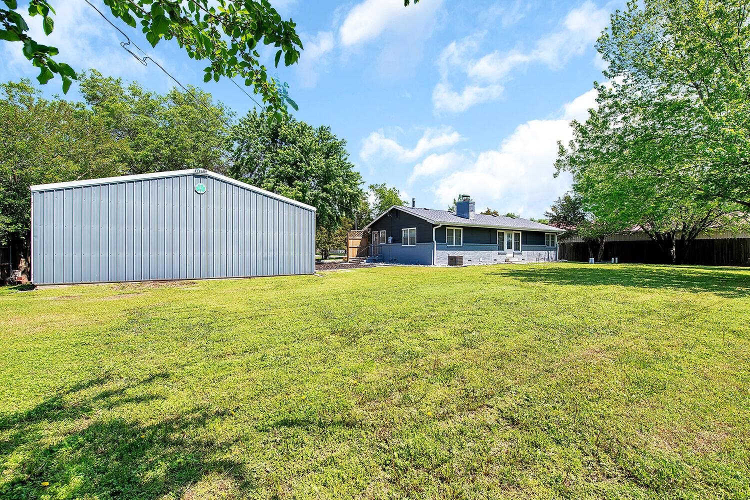 11905 W Cedar Lane, Maize, Kansas image 26
