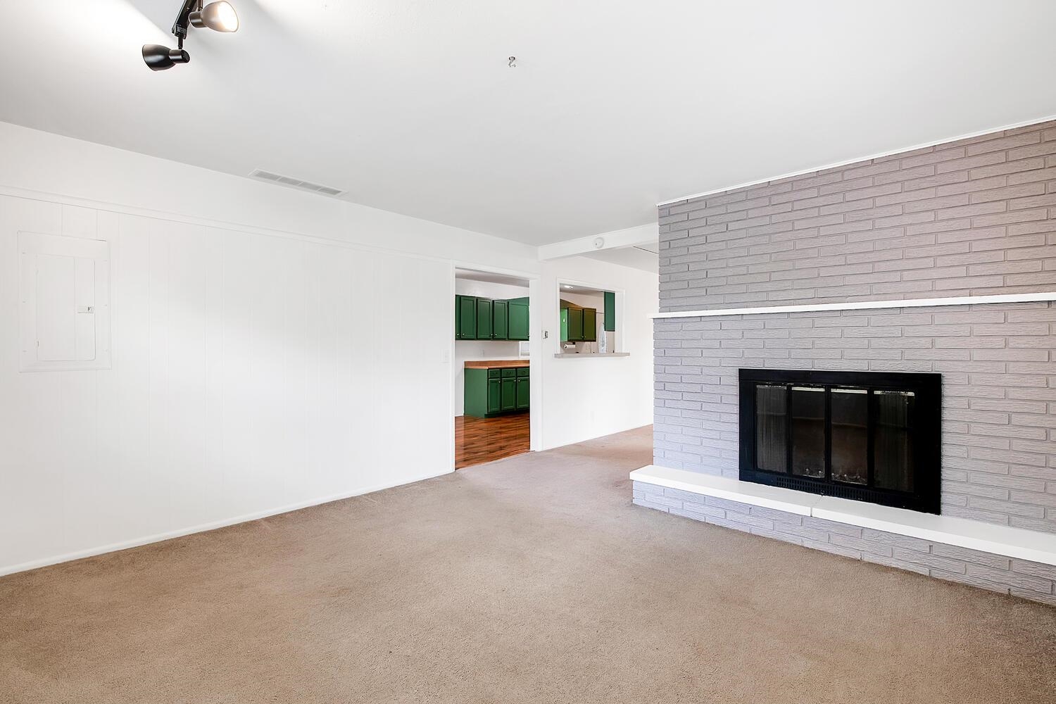 11905 W Cedar Lane, Maize, Kansas image 14