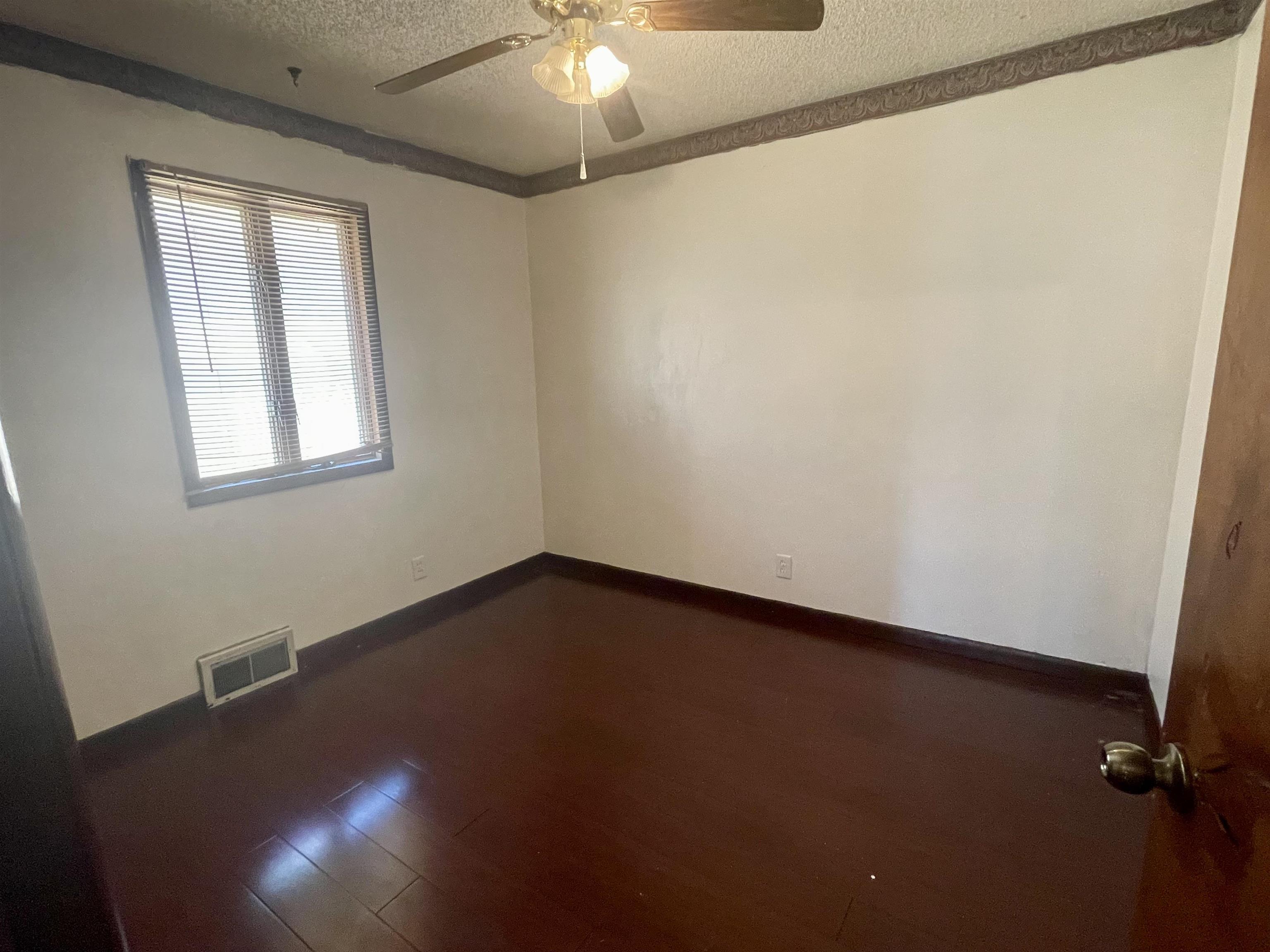 1719 Maris St, Winfield, Kansas image 9