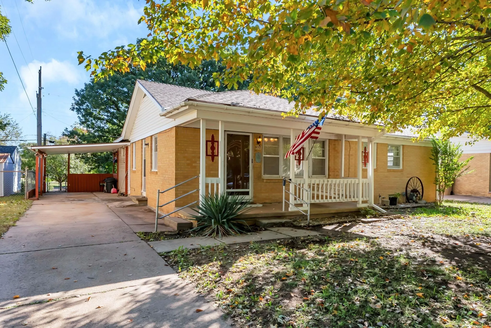 Derby, Kansas 67037, United States, 3 Bedrooms Bedrooms, ,2 BathroomsBathrooms,Residential,Pending,236681