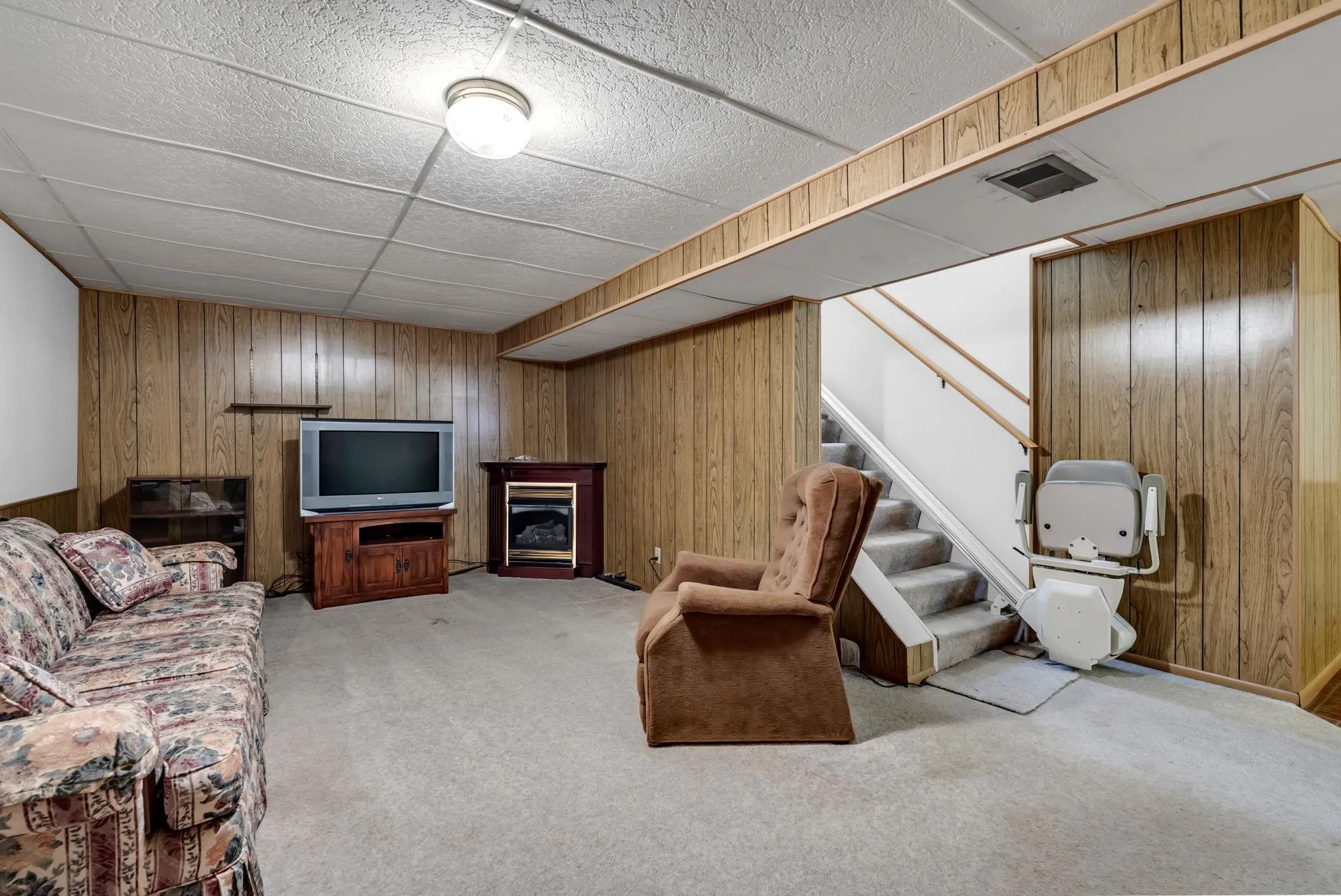 Derby, Kansas 67037, United States, 3 Bedrooms Bedrooms, ,2 BathroomsBathrooms,Residential,Pending,236681