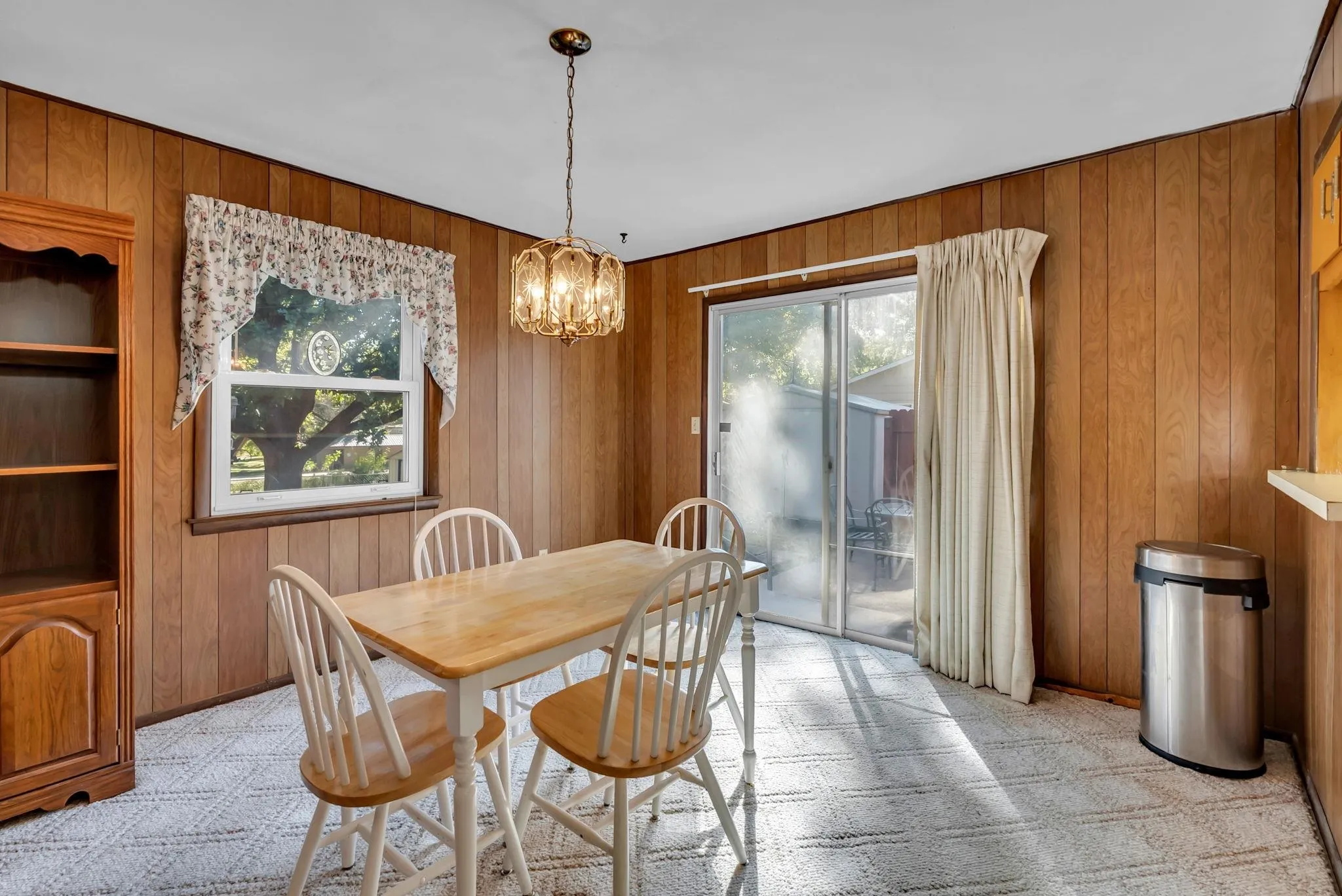 Derby, Kansas 67037, United States, 3 Bedrooms Bedrooms, ,2 BathroomsBathrooms,Residential,Pending,236681