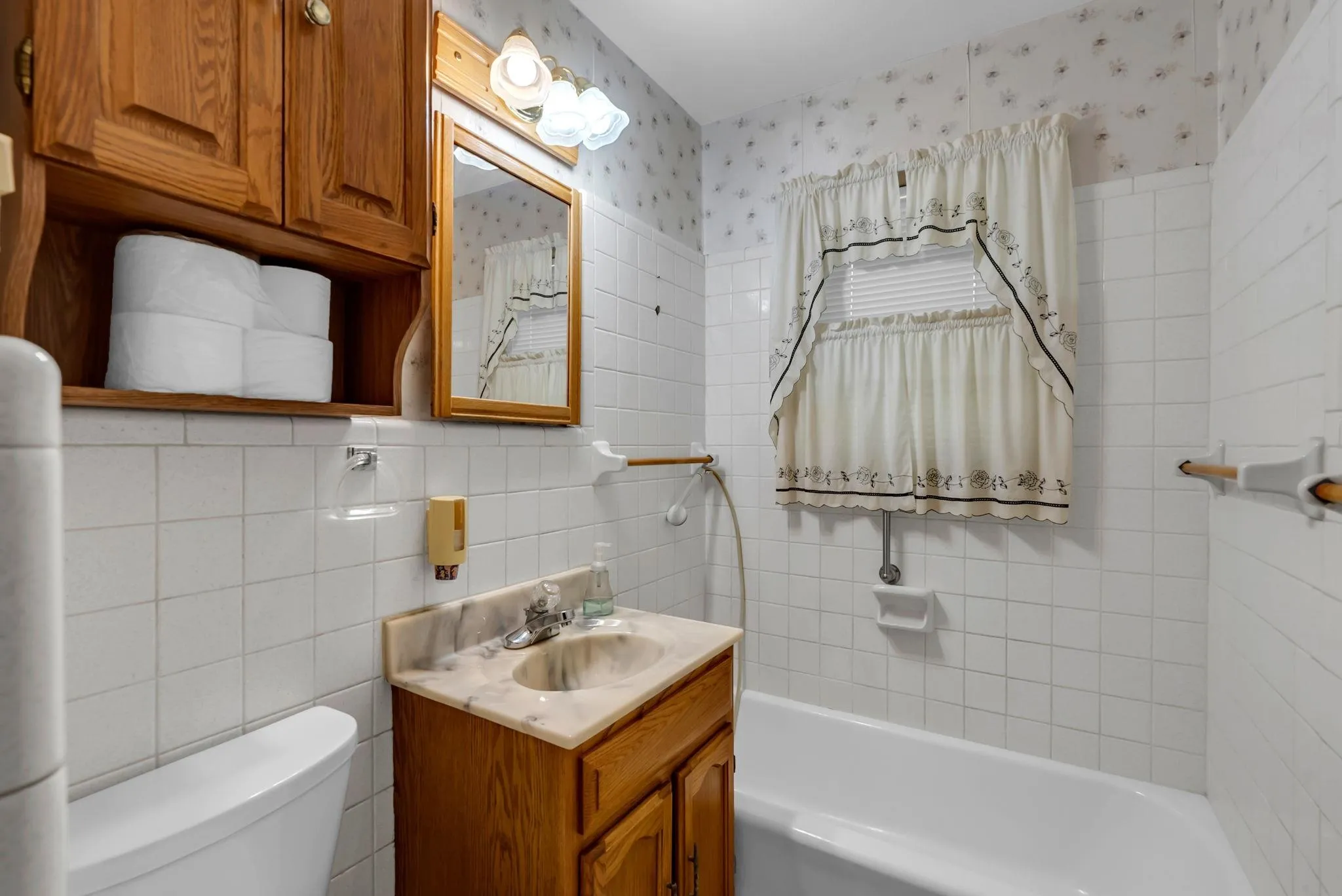 Derby, Kansas 67037, United States, 3 Bedrooms Bedrooms, ,2 BathroomsBathrooms,Residential,Pending,236681