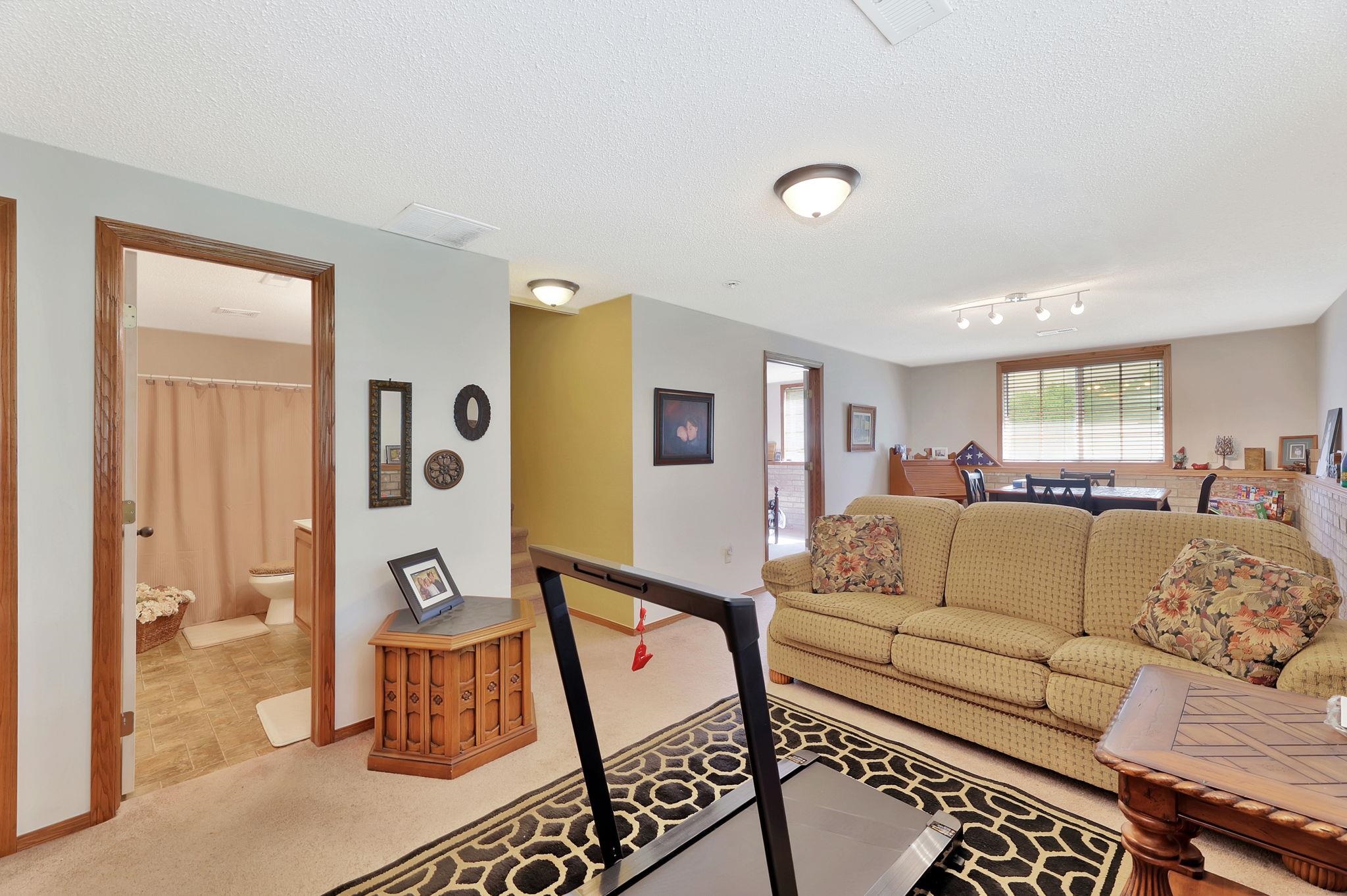 827 S Sunset Cir, Andover, Kansas image 18