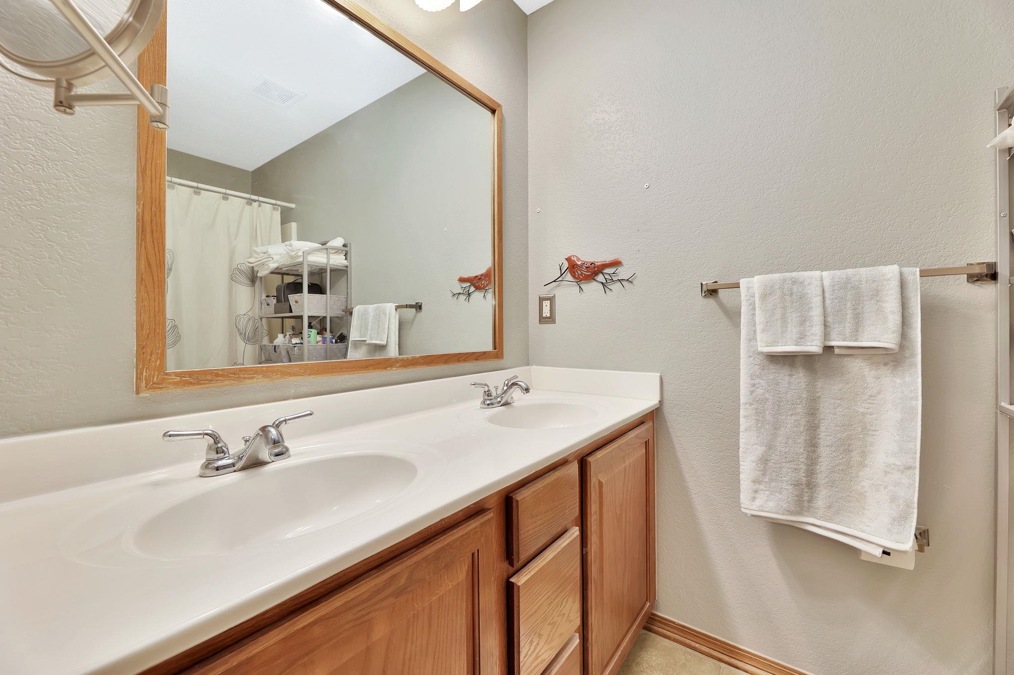 827 S Sunset Cir, Andover, Kansas image 14