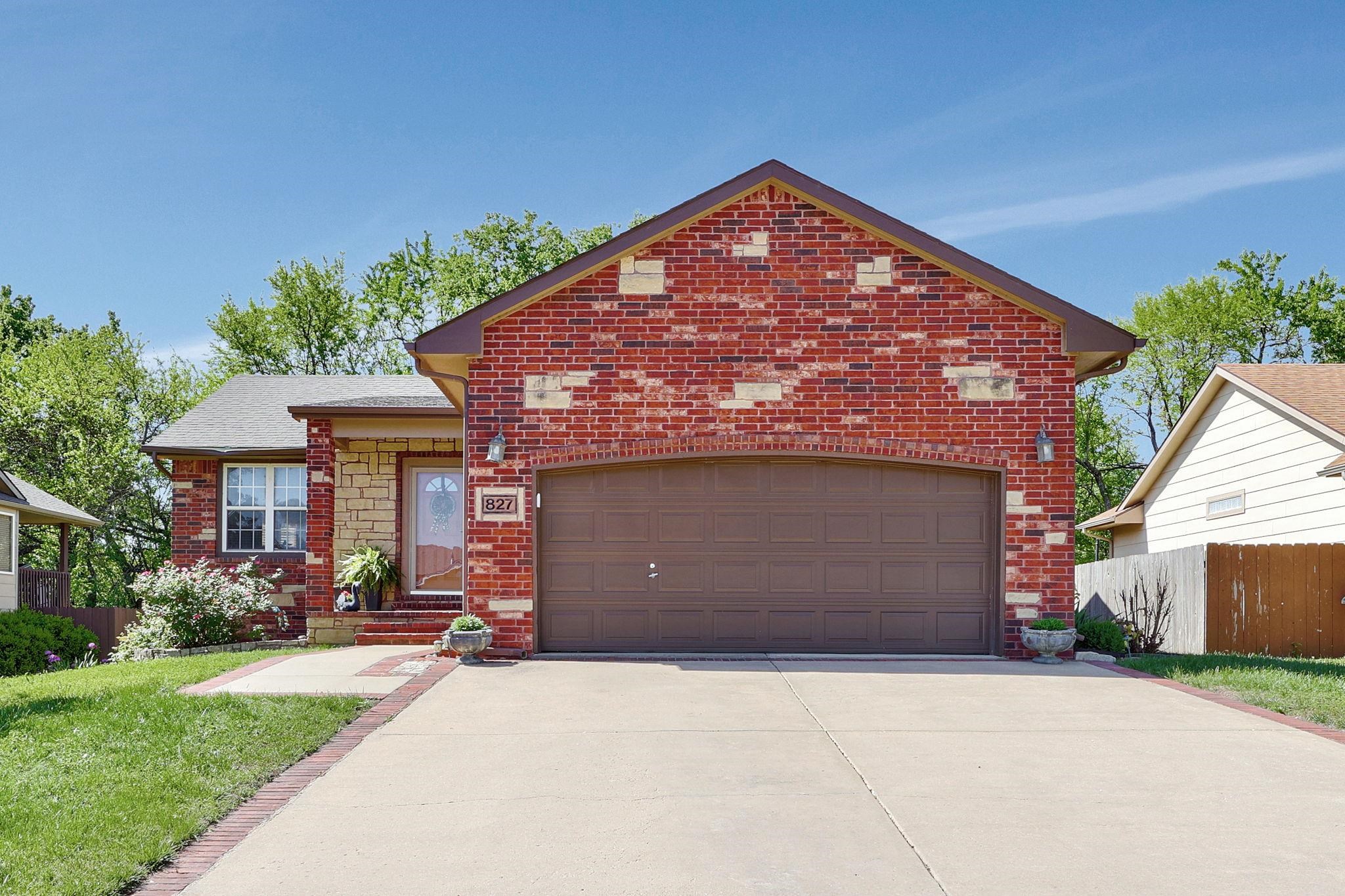 827 S Sunset Cir, Andover, Kansas image 1