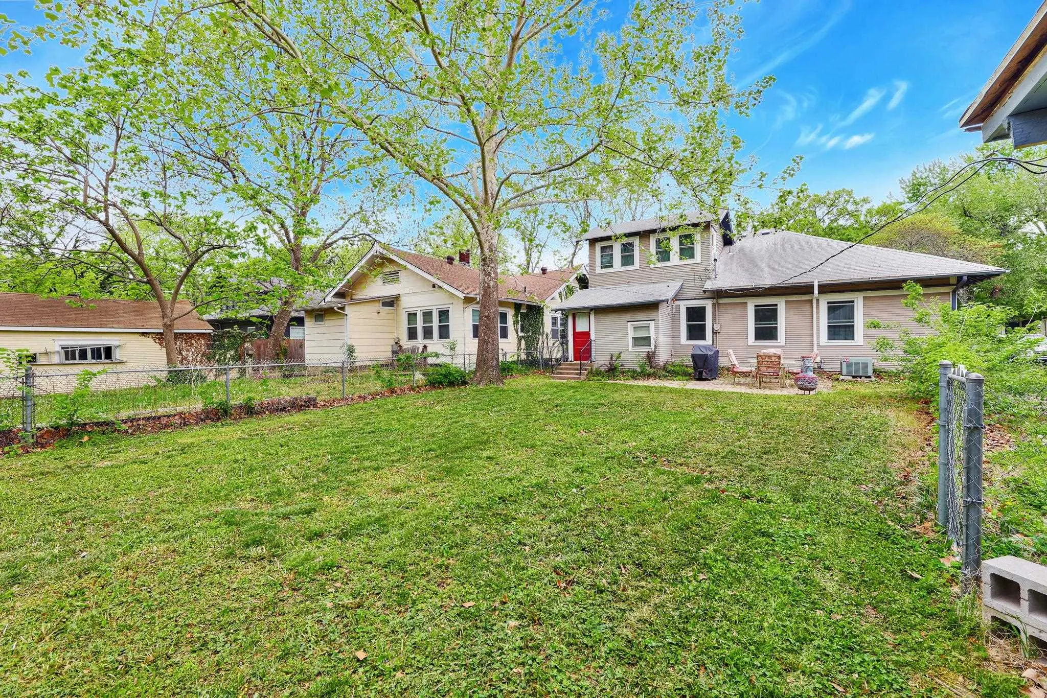 Wichita, Kansas 67211, United States, 3 Bedrooms Bedrooms, ,1 BathroomBathrooms,Residential,Pending,118329