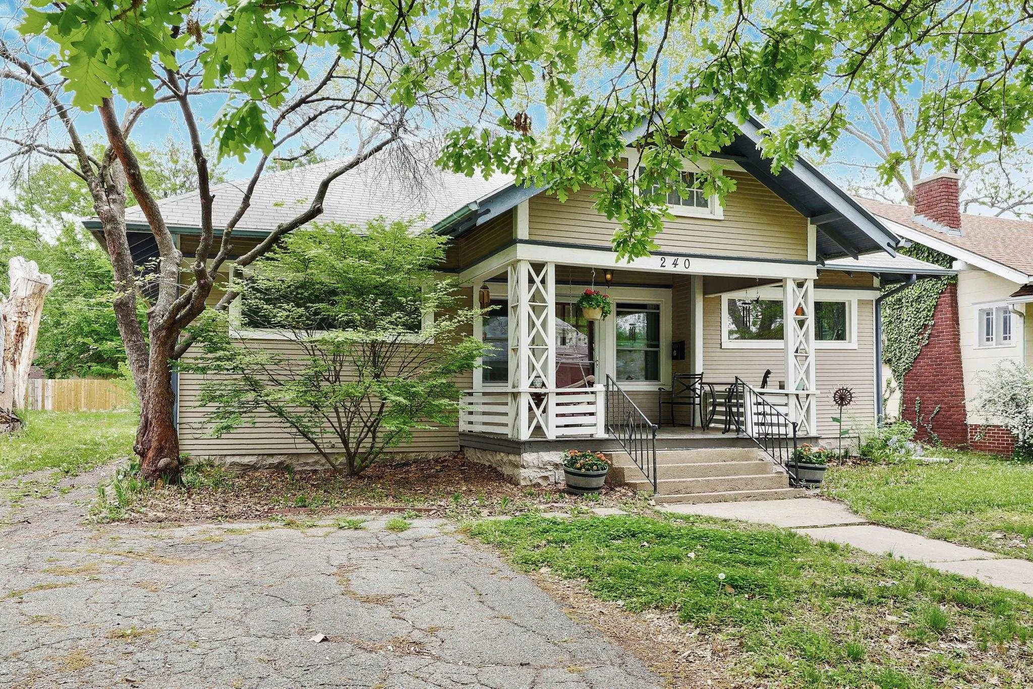 Wichita, Kansas 67211, United States, 3 Bedrooms Bedrooms, ,1 BathroomBathrooms,Residential,Pending,118329