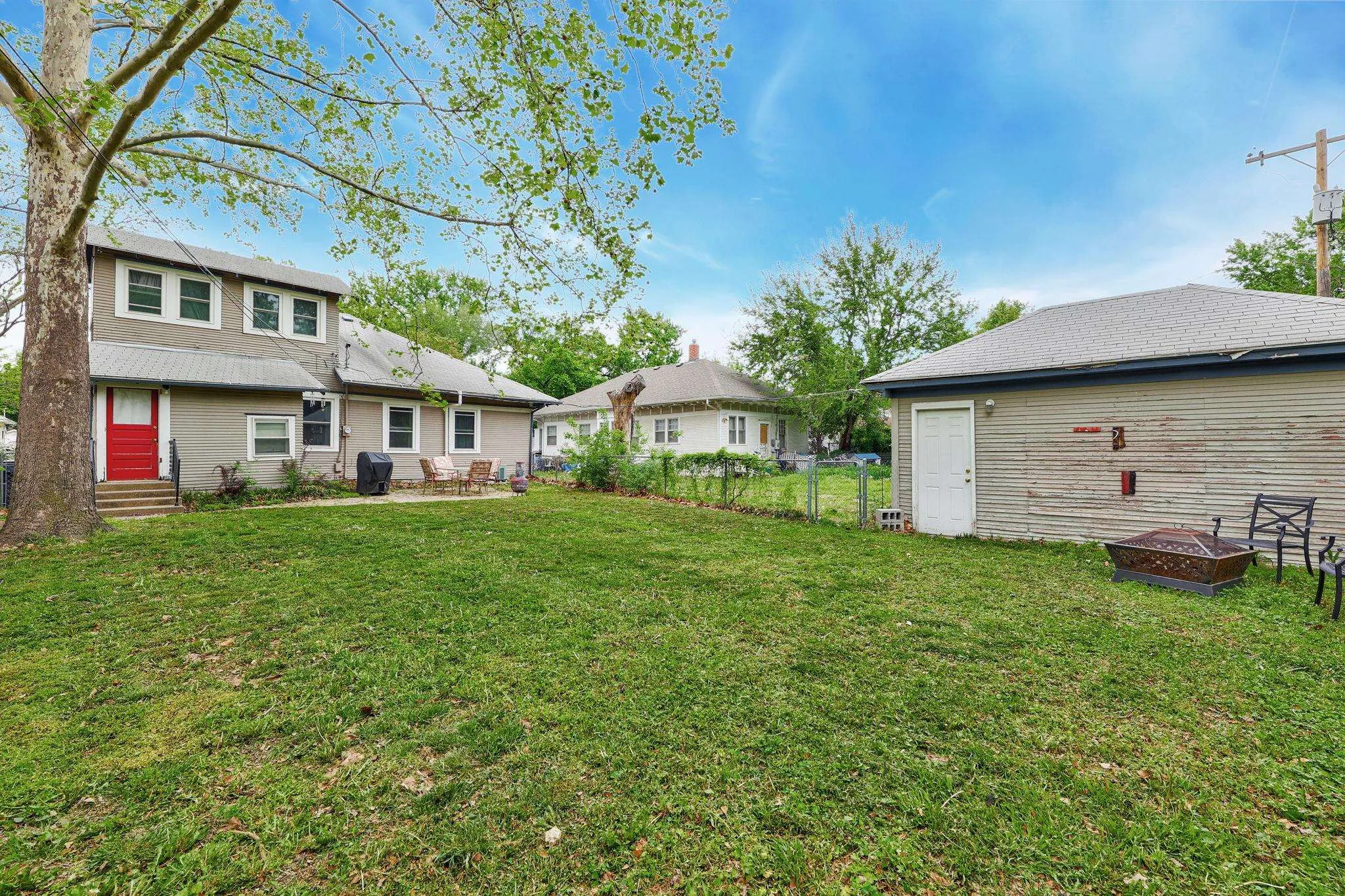 Wichita, Kansas 67211, United States, 3 Bedrooms Bedrooms, ,1 BathroomBathrooms,Residential,Pending,118329