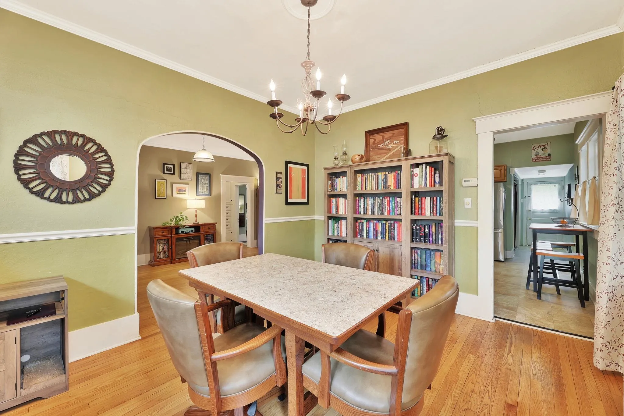 Wichita, Kansas 67211, United States, 3 Bedrooms Bedrooms, ,1 BathroomBathrooms,Residential,Pending,118329