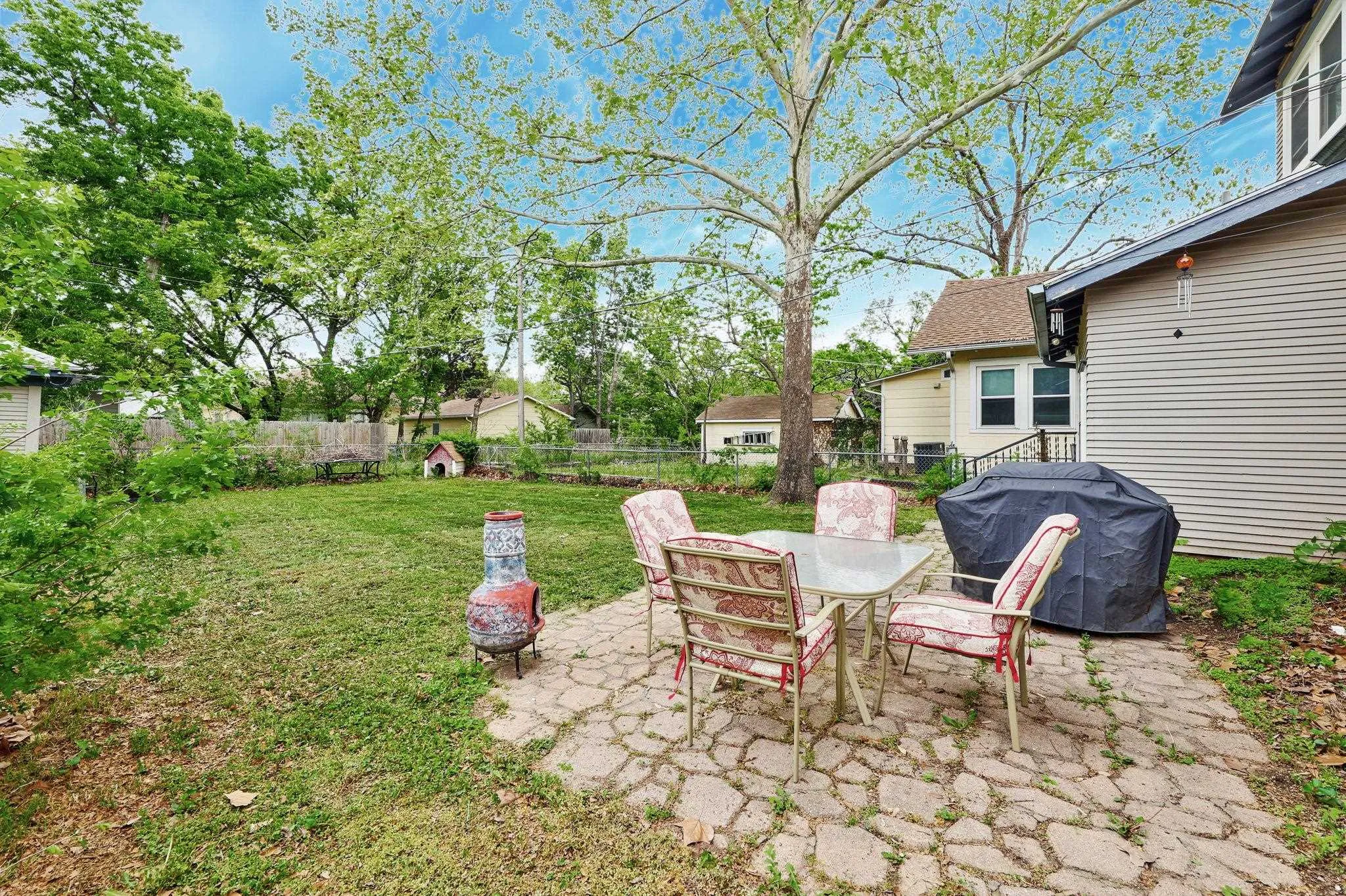 Wichita, Kansas 67211, United States, 3 Bedrooms Bedrooms, ,1 BathroomBathrooms,Residential,Pending,118329