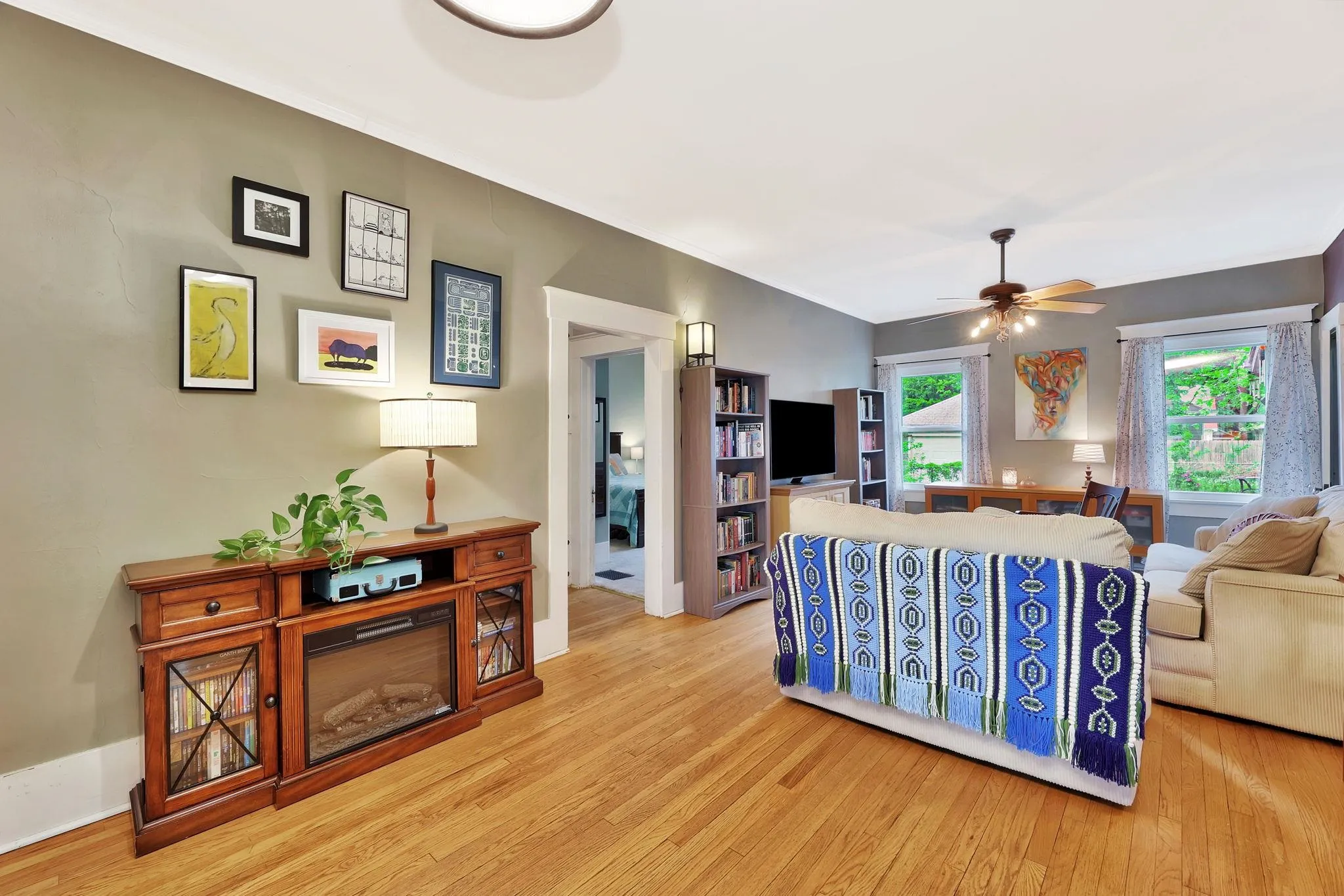 Wichita, Kansas 67211, United States, 3 Bedrooms Bedrooms, ,1 BathroomBathrooms,Residential,Pending,118329