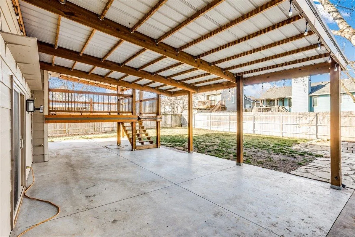 Derby, Kansas 67037, United States, 4 Bedrooms Bedrooms, ,3 BathroomsBathrooms,Residential,Pending,87272