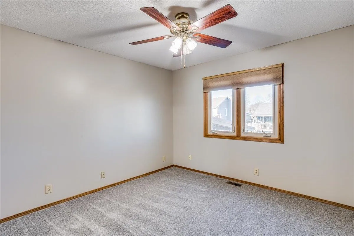 Derby, Kansas 67037, United States, 4 Bedrooms Bedrooms, ,3 BathroomsBathrooms,Residential,Pending,87272