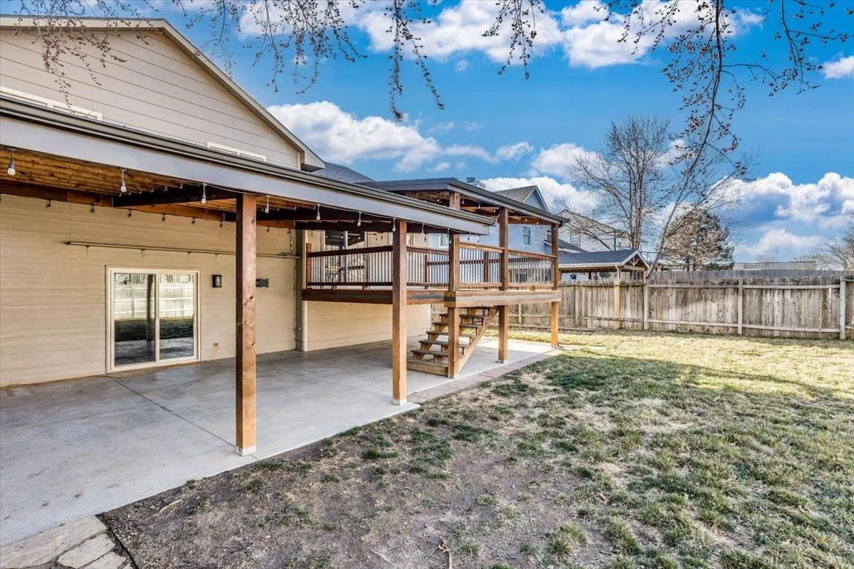 Derby, Kansas 67037, United States, 4 Bedrooms Bedrooms, ,3 BathroomsBathrooms,Residential,Pending,87272